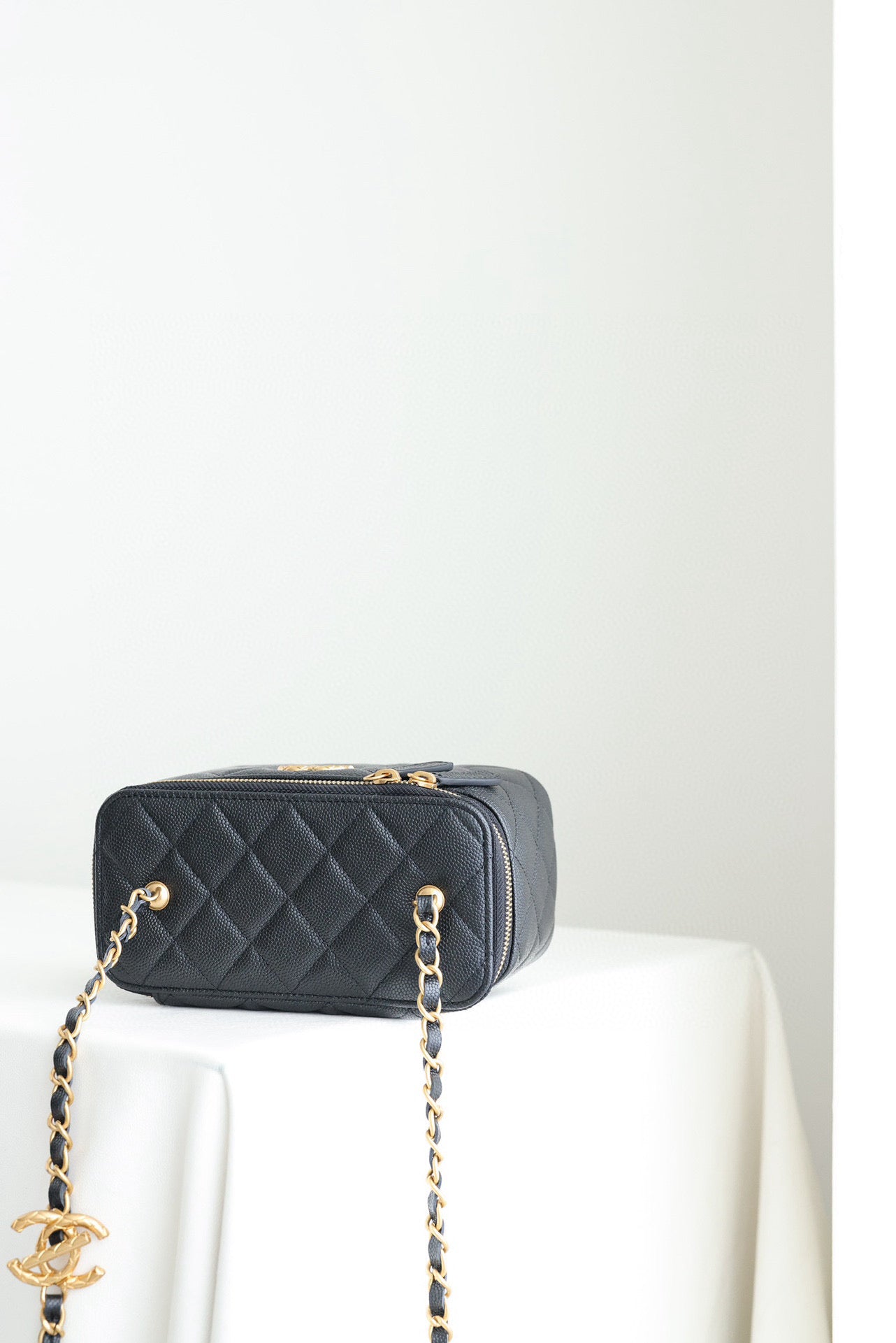 CC 24S VANITY BAG