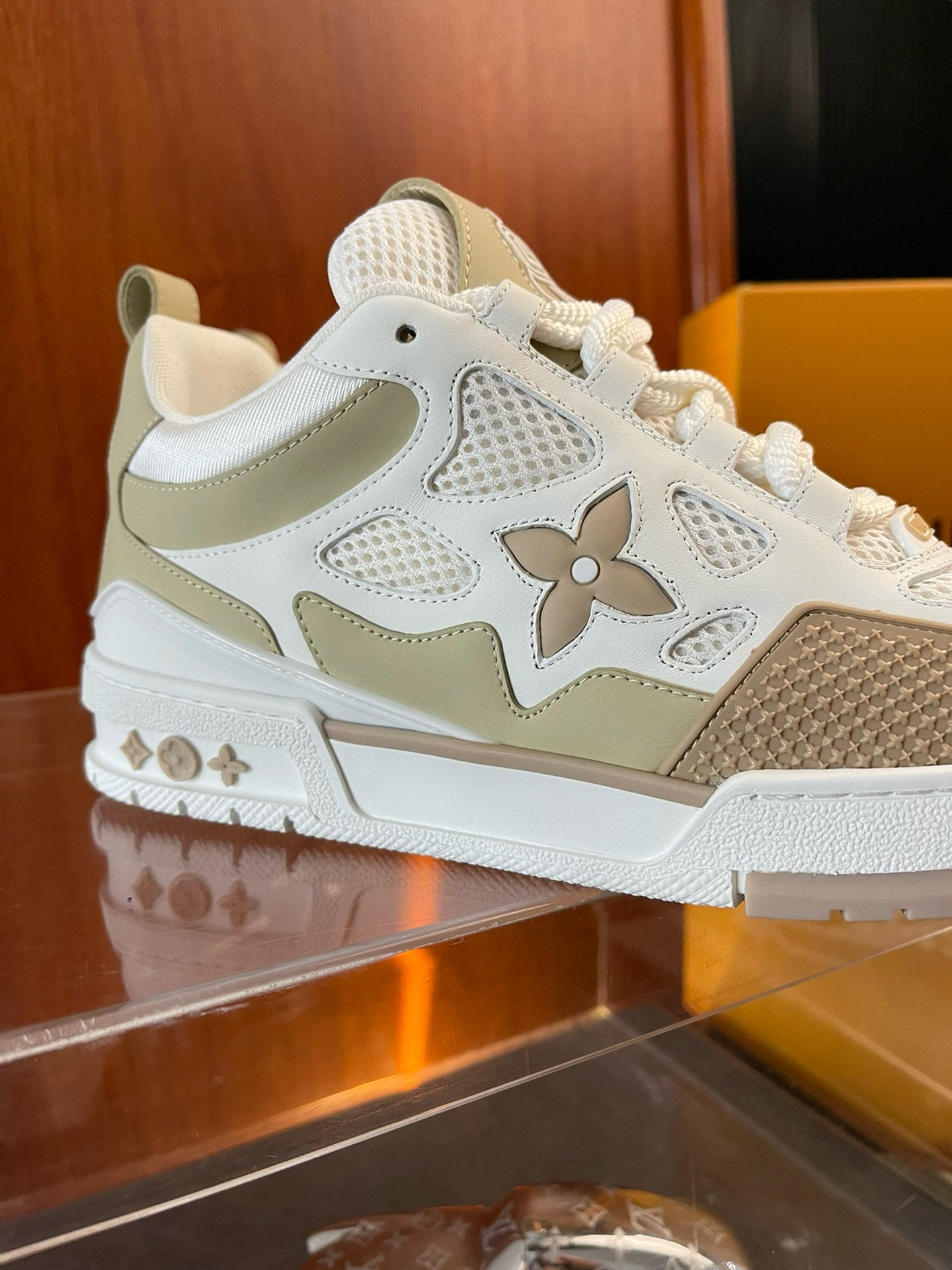 LOU TRAINERS
