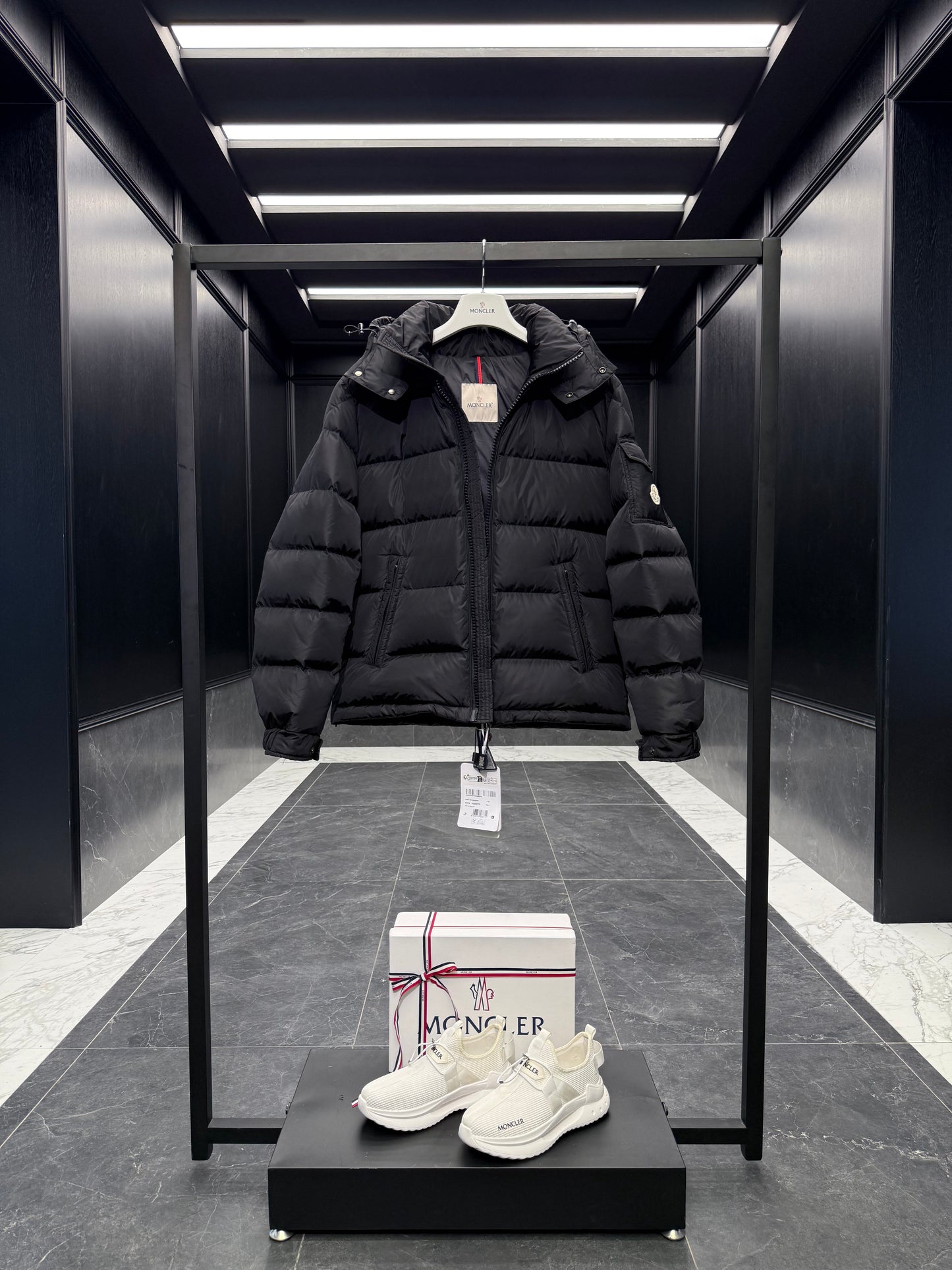 MONC MAYA JACKET