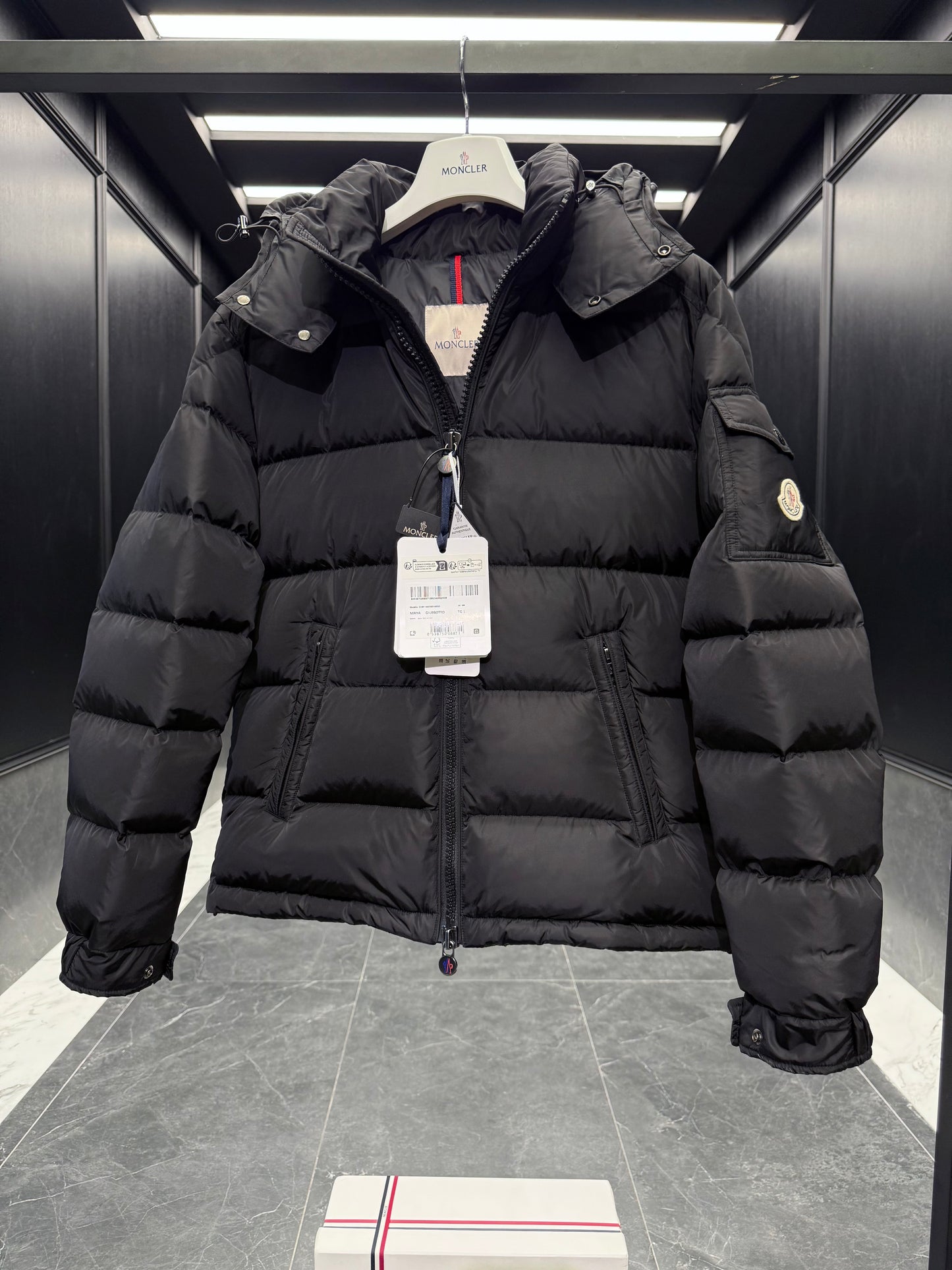 MONC MAYA JACKET