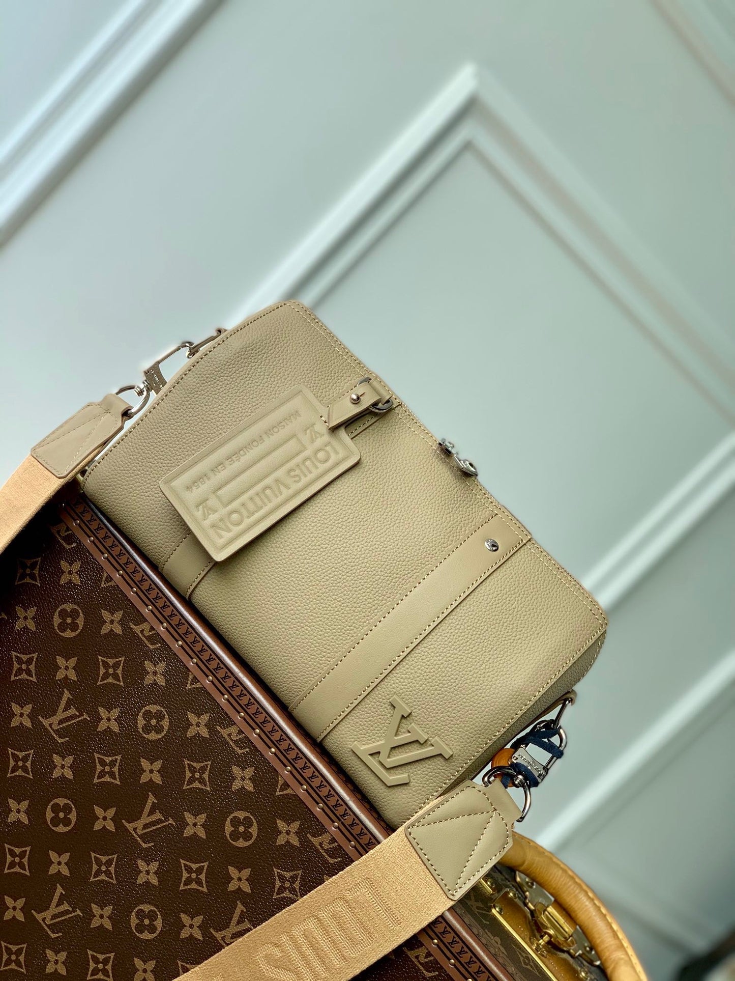 LOU CITY KEEPALL BAG