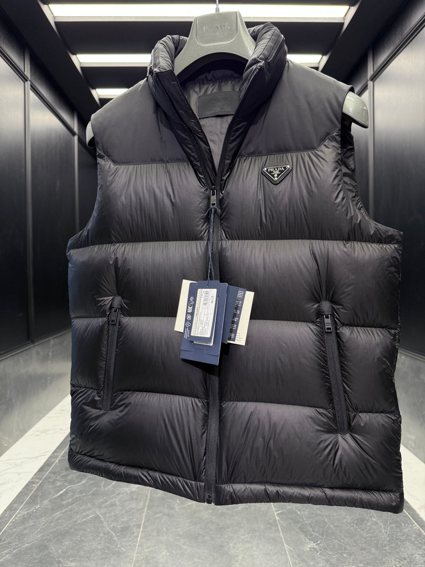 PD VEST