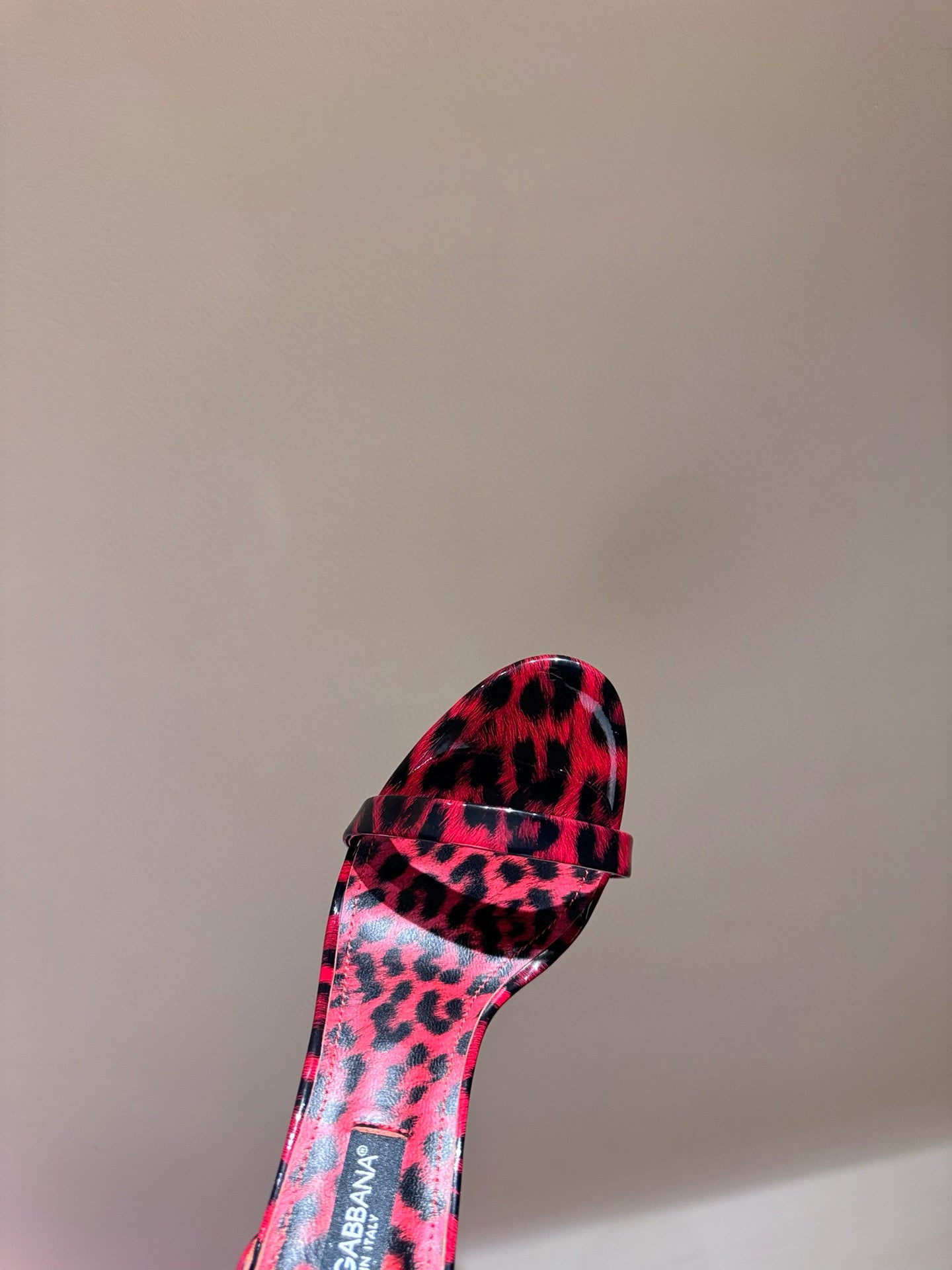 D&G HEELS