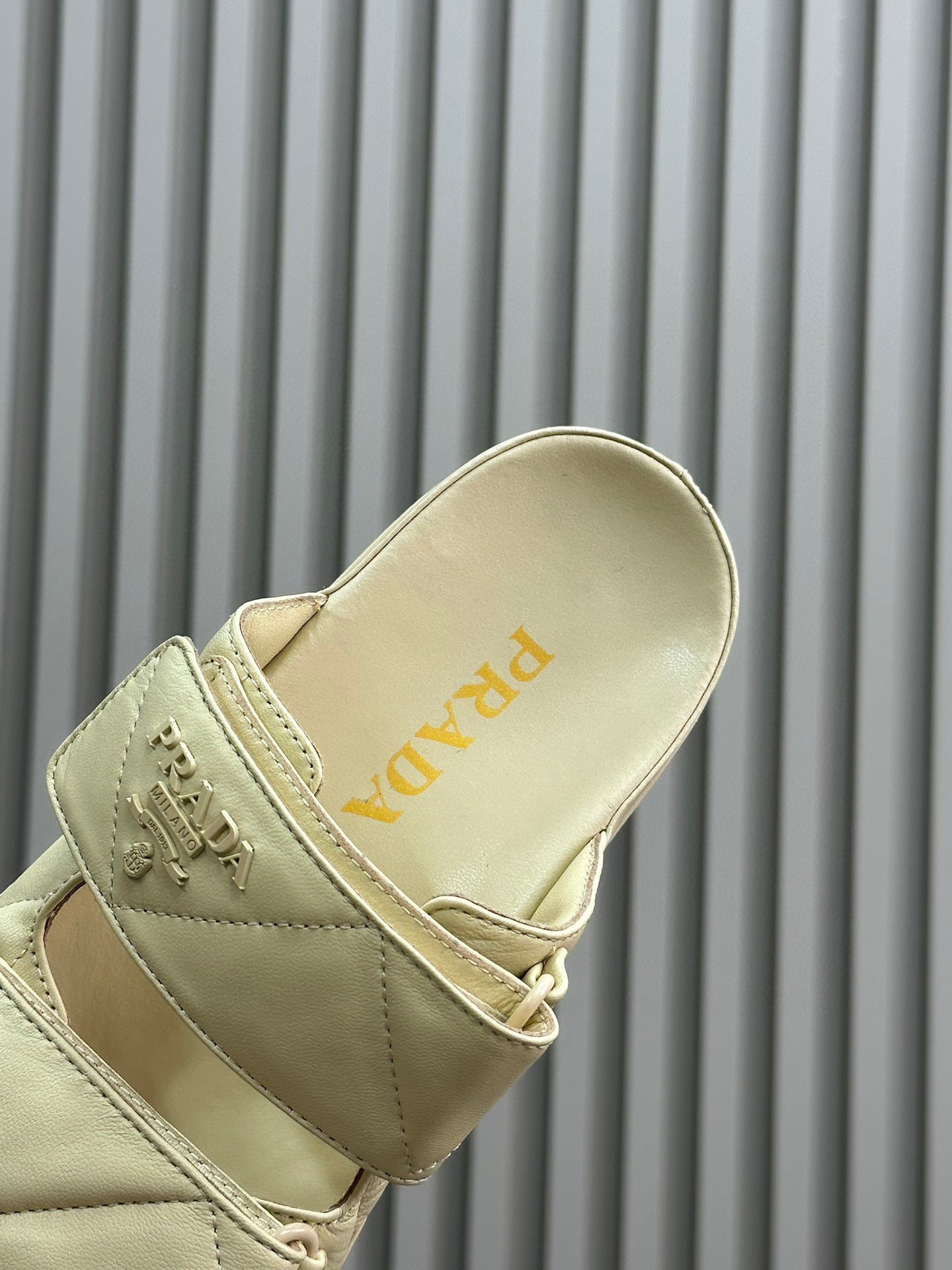 PD NAPPA LEATHER SLIDES
