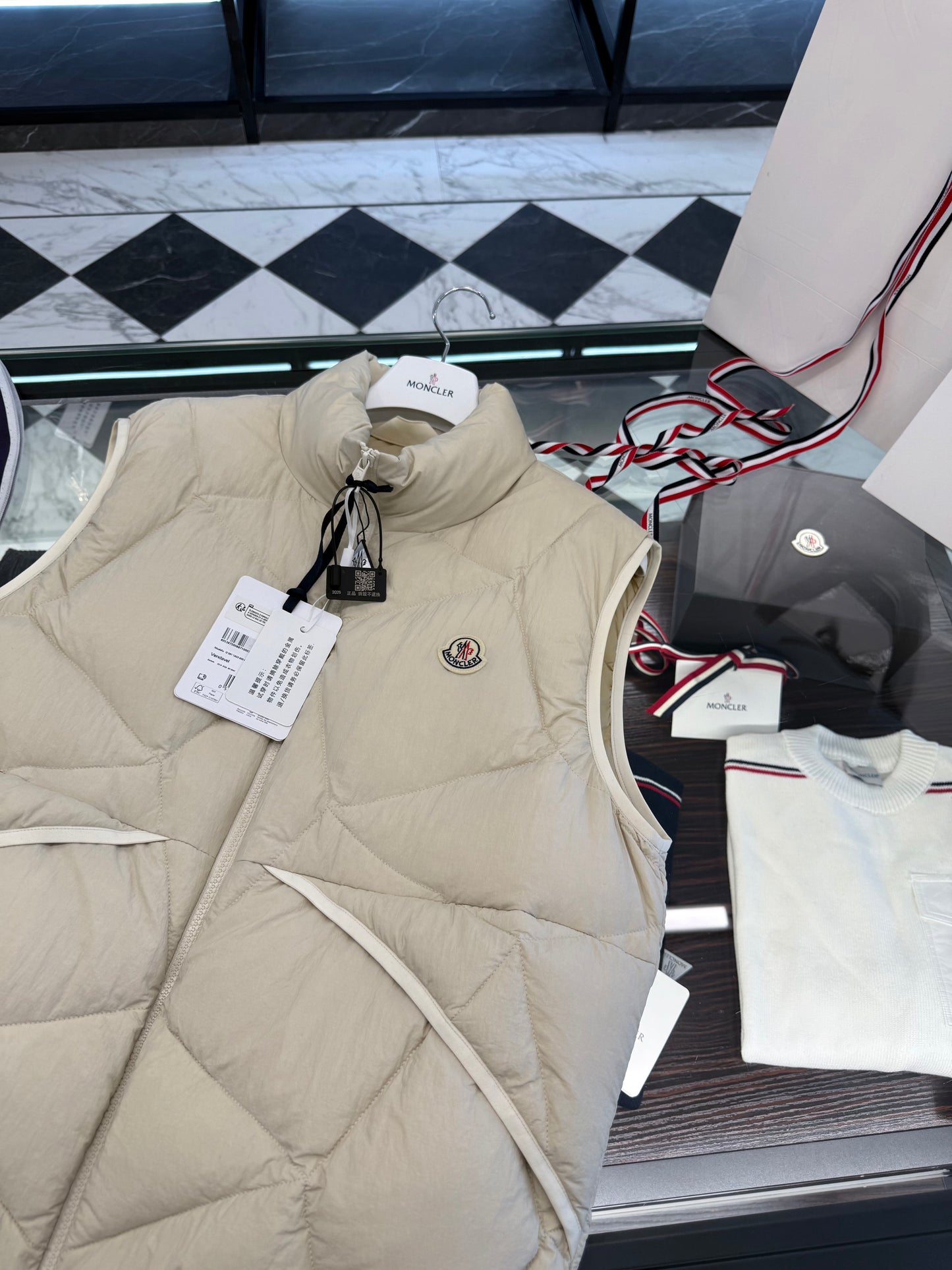 MONC VENDAVEL VEST