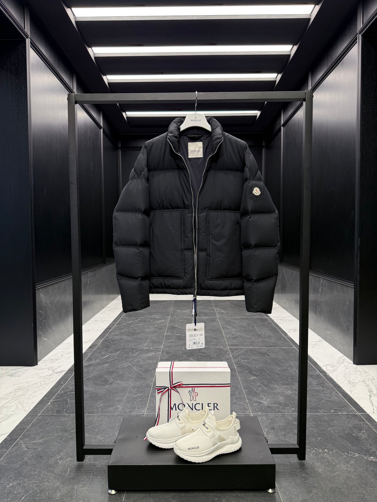MONC DIYA JACKET