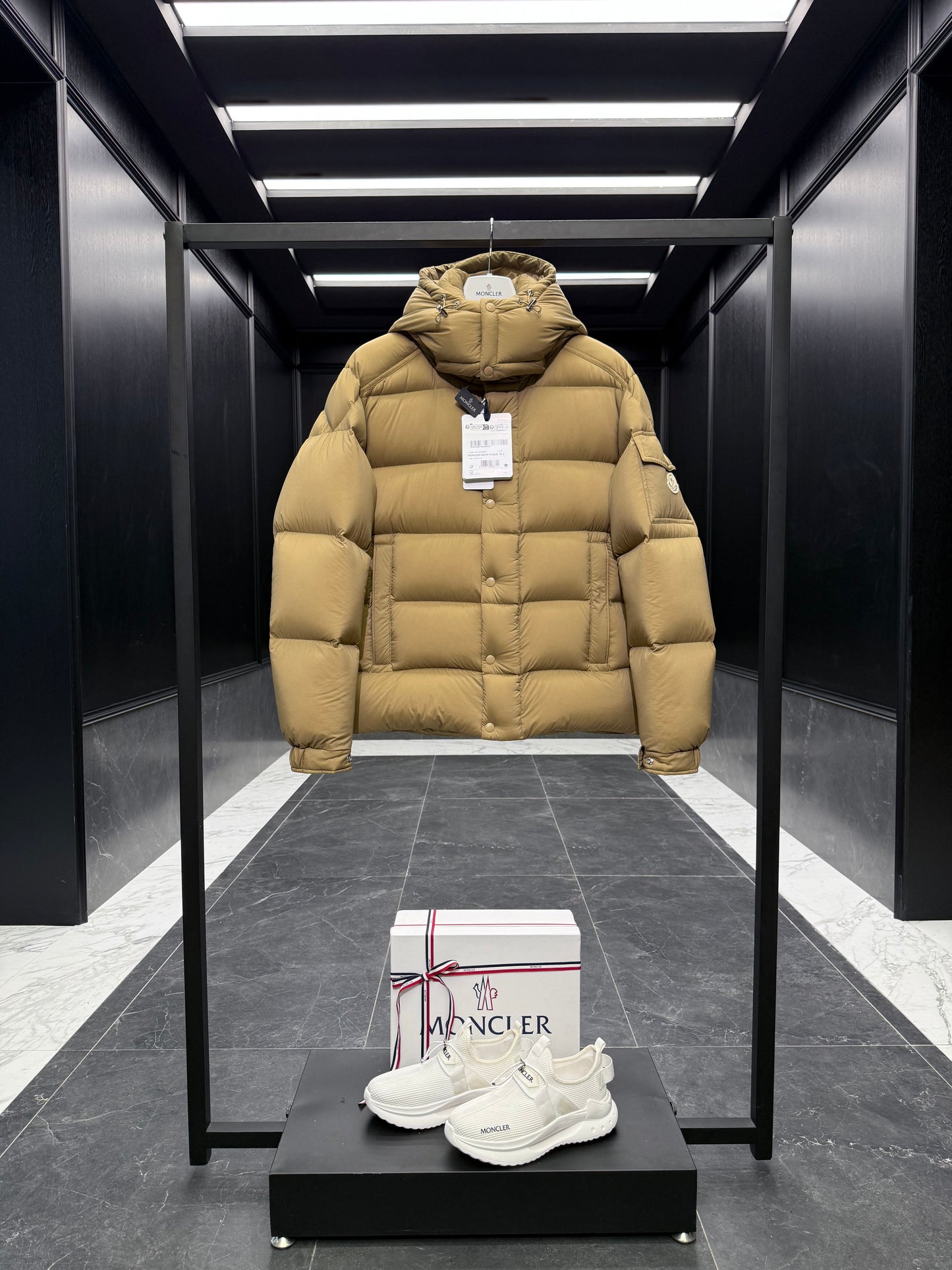 MONC MAYA JACKET
