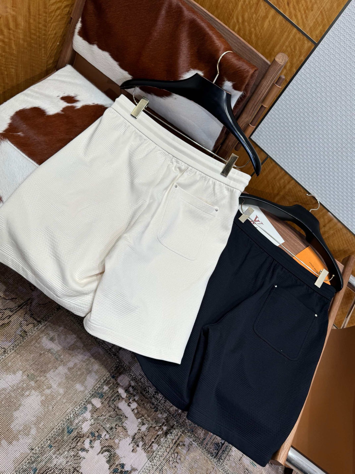 LOU SHORTS
