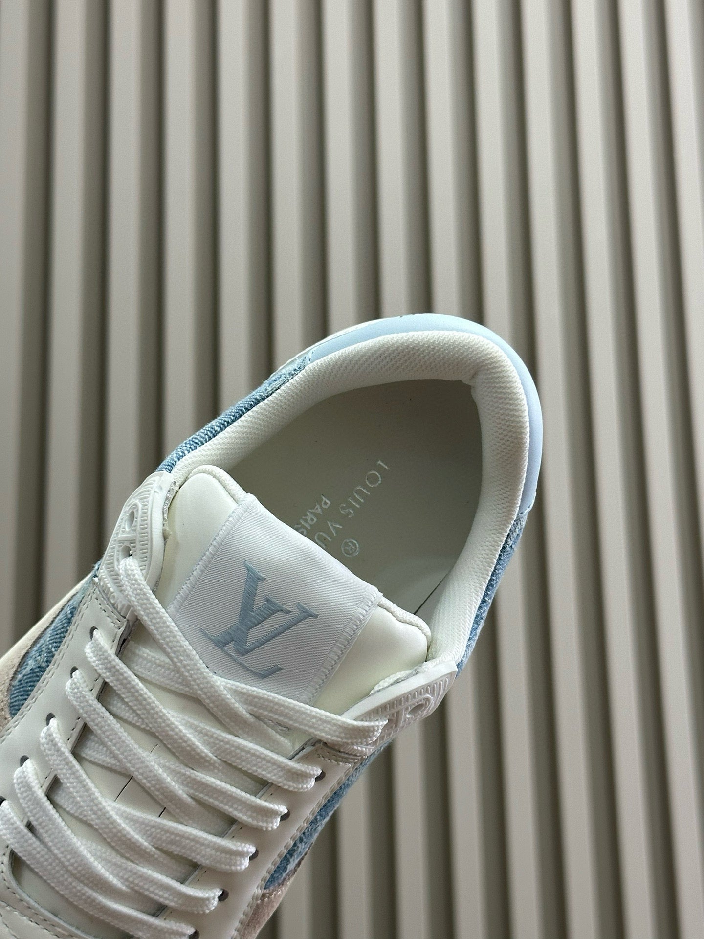 LOU STADIUM SNEAKER