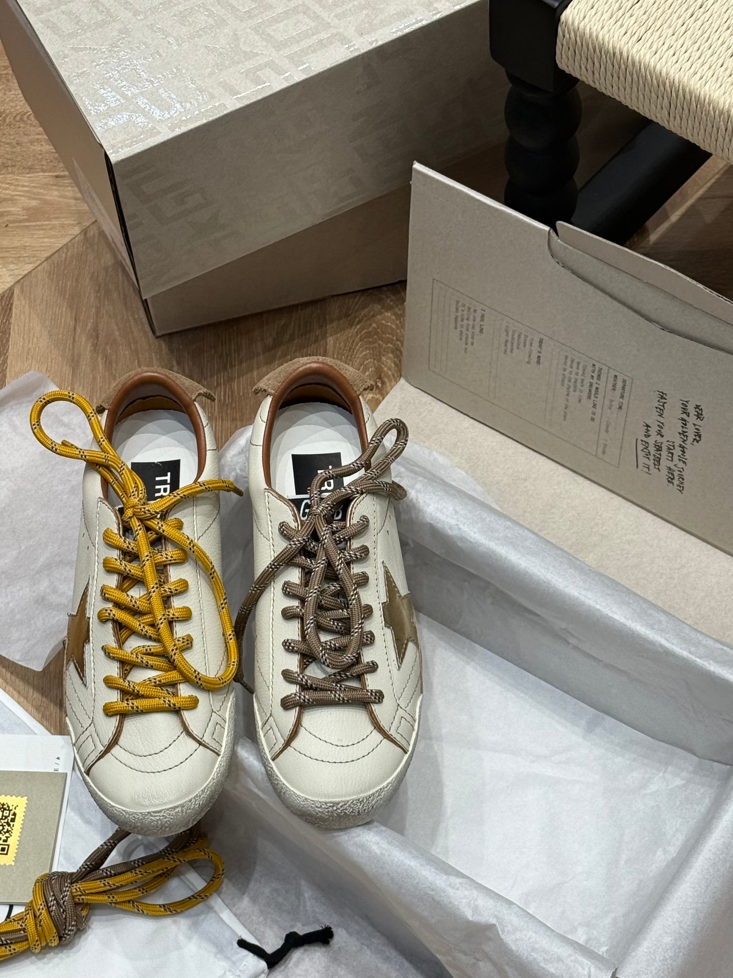 GOLDEN G TRAINERS