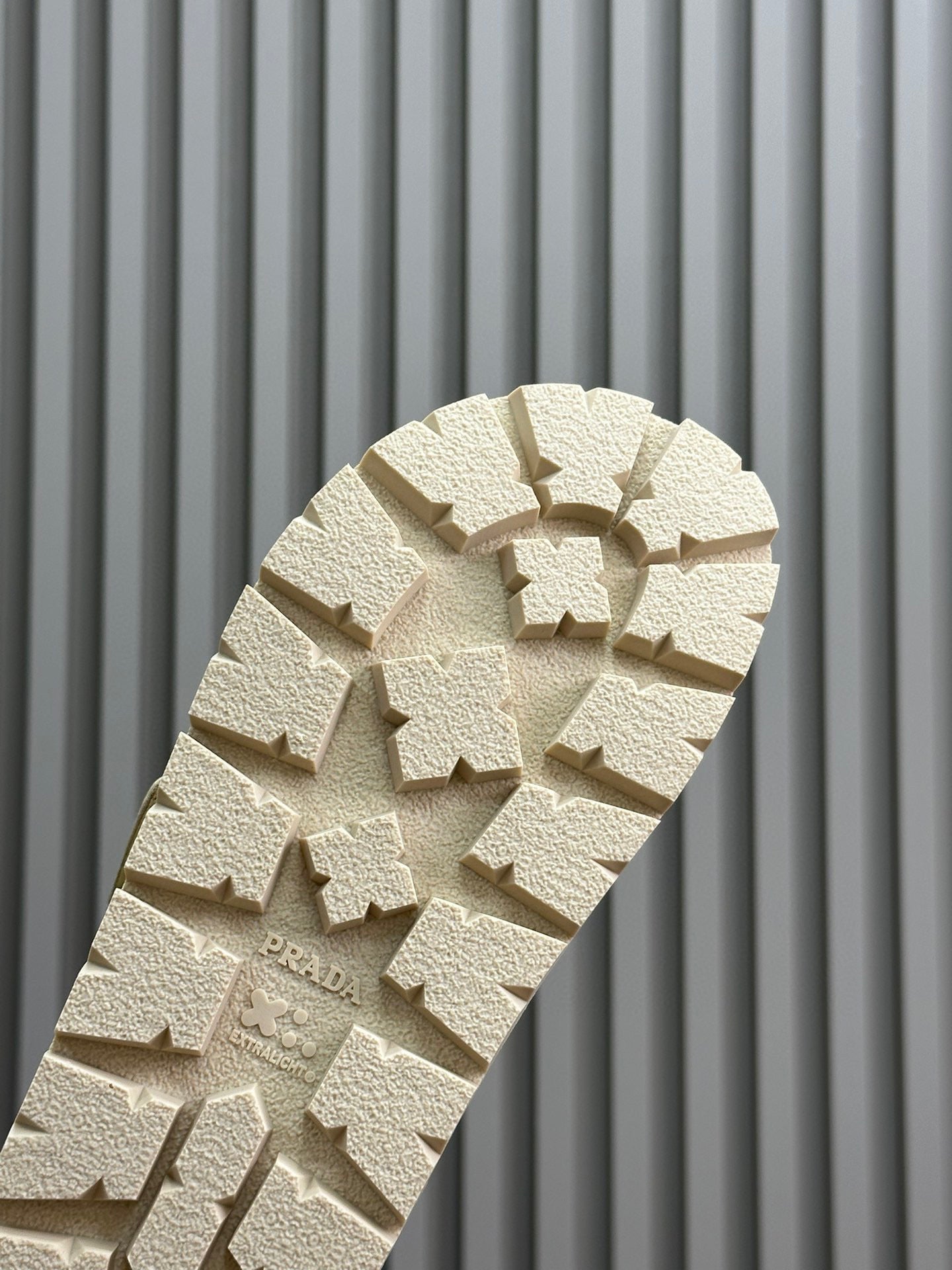 PD NAPPA LEATHER SLIDES