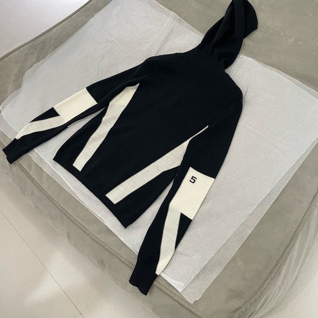 CC KNIT HOODIE
