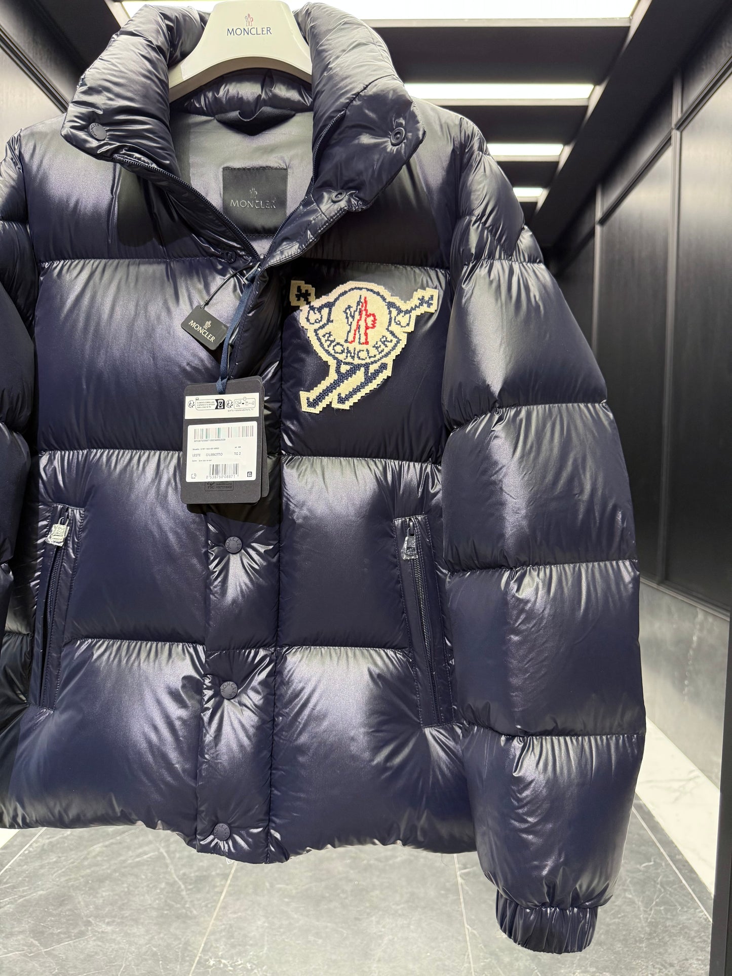 MONC LESTE JACKET