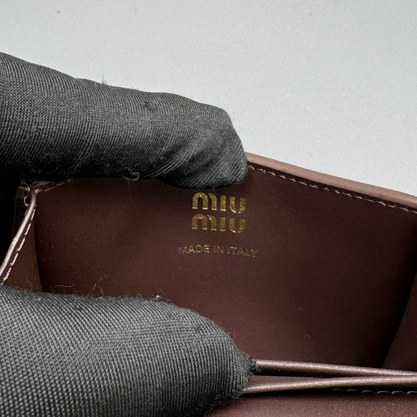 MIU M SHOULDER STRAP WALLET