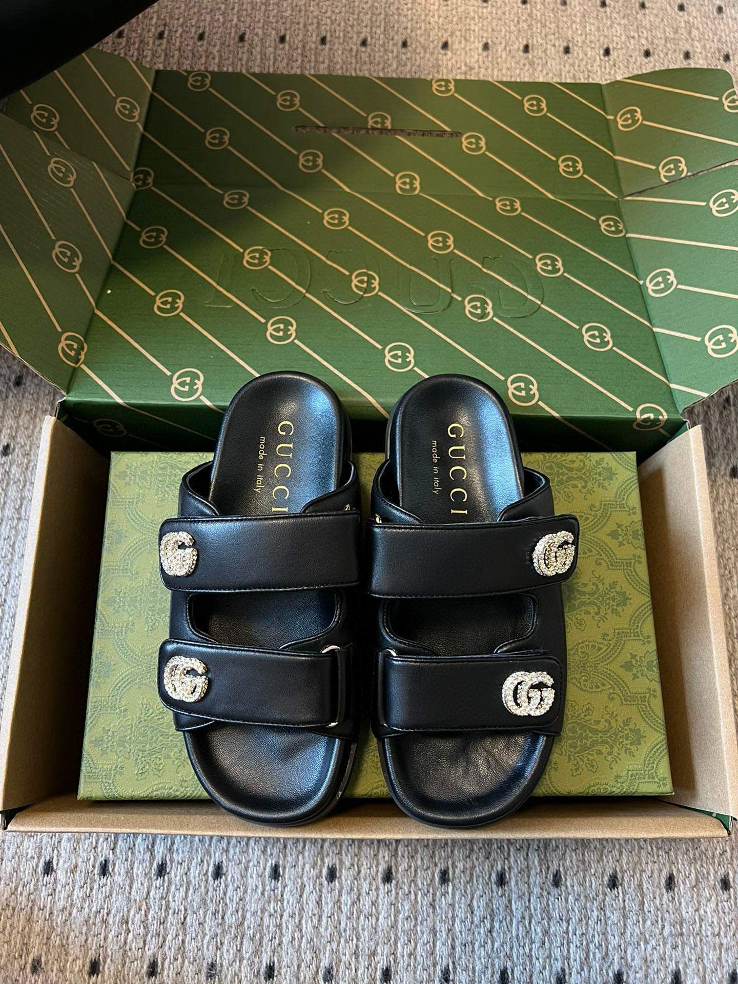 GG SANDALS