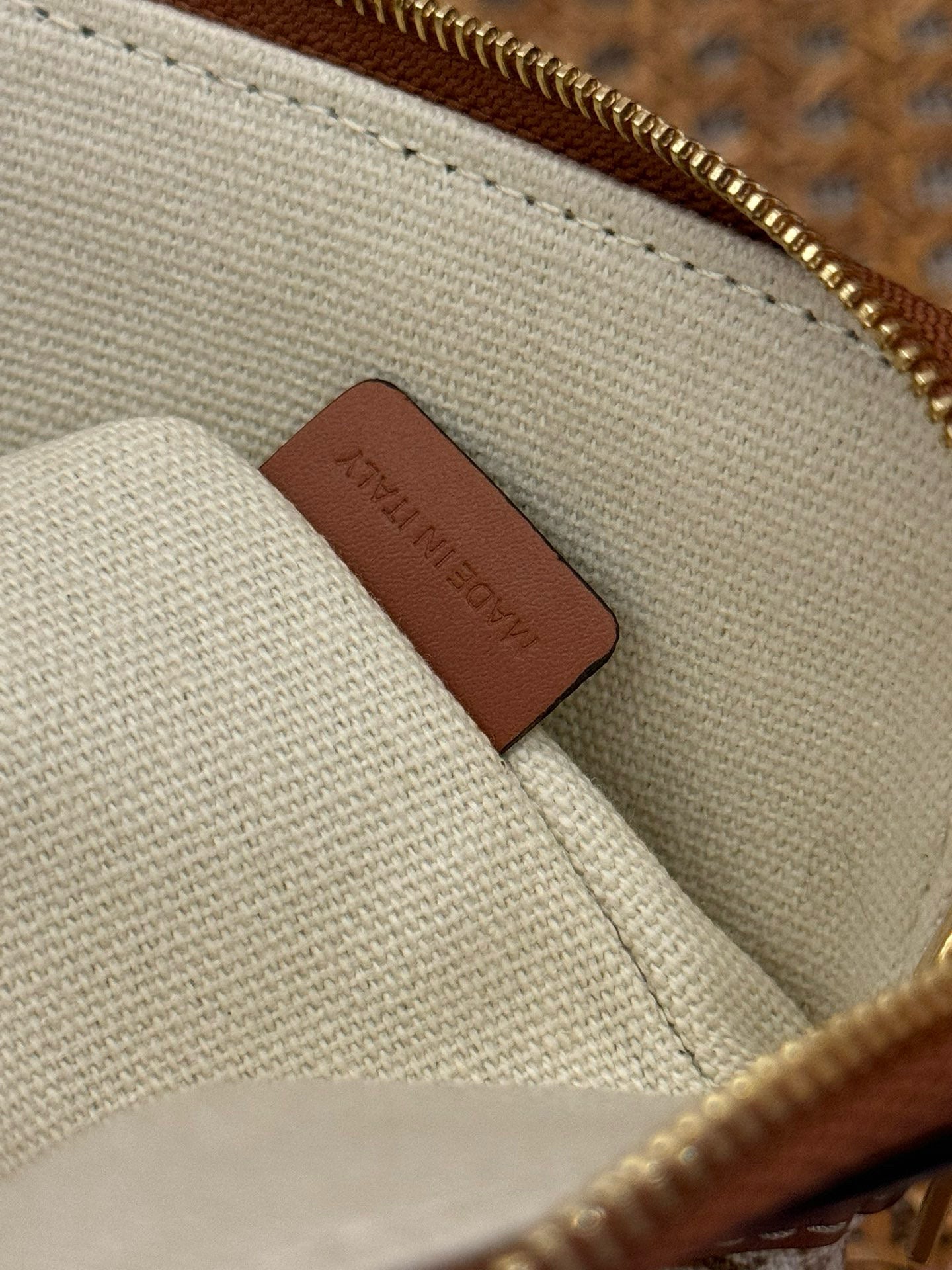 CEL SMALL POUCH WITH STRAP