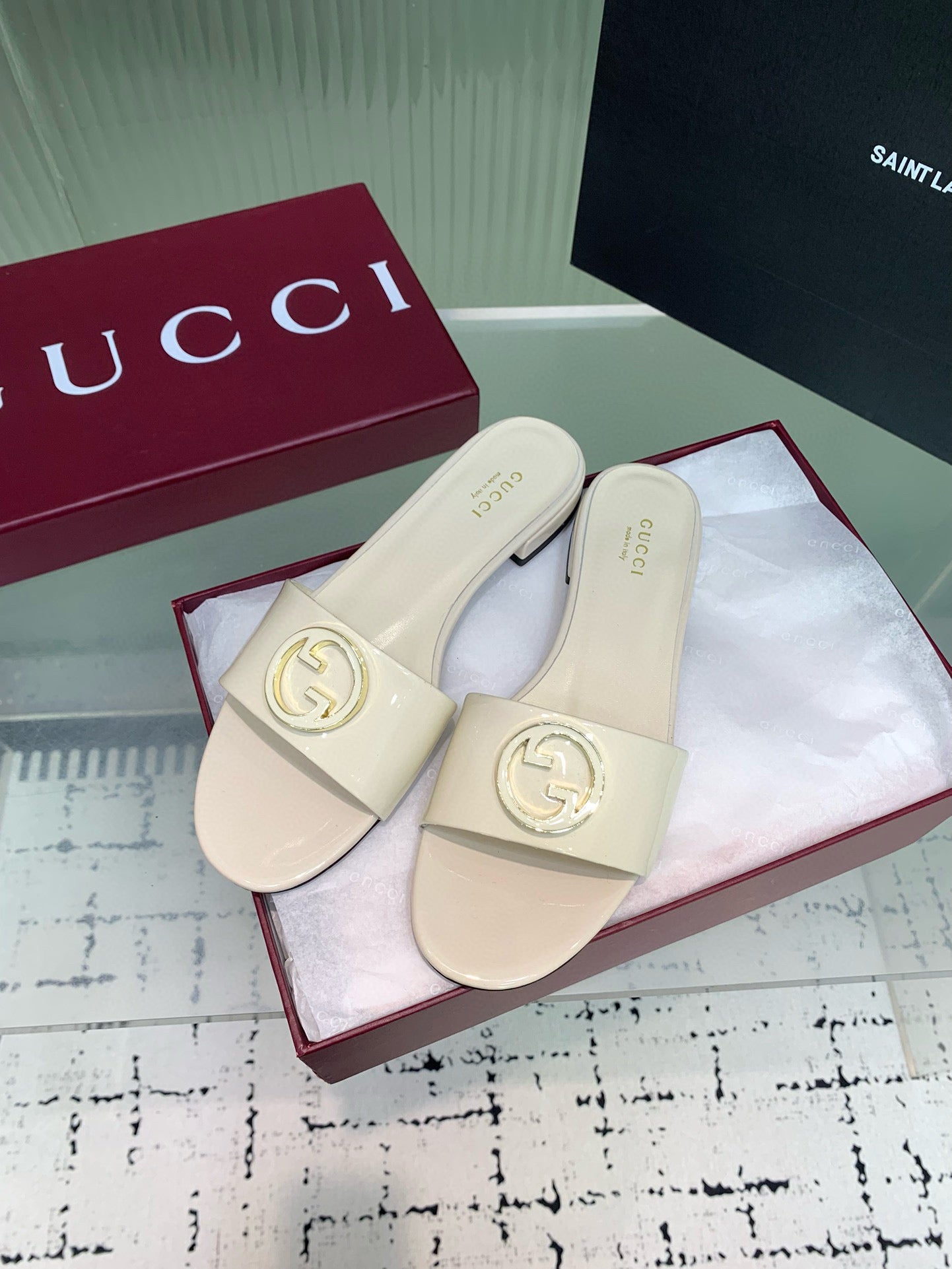 GG SANDALS