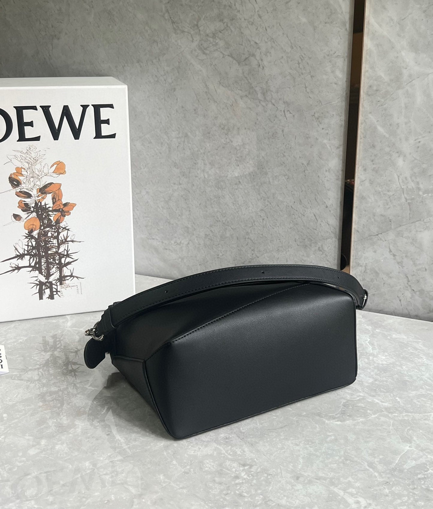 LOEW SMALL PUZZLE EDGE BAG