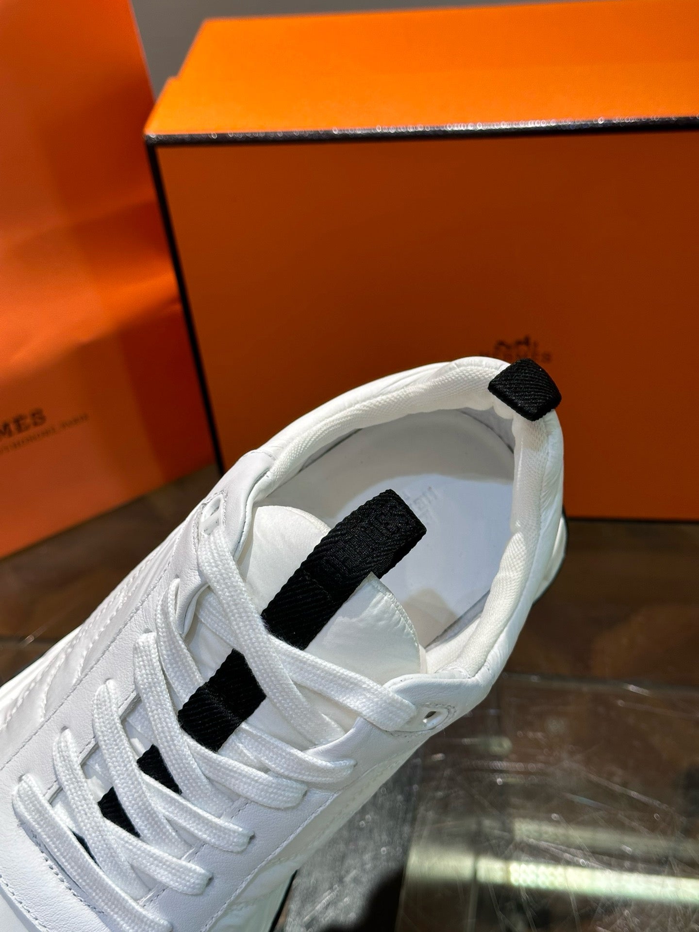 HERM IMPULSE SNEAKER