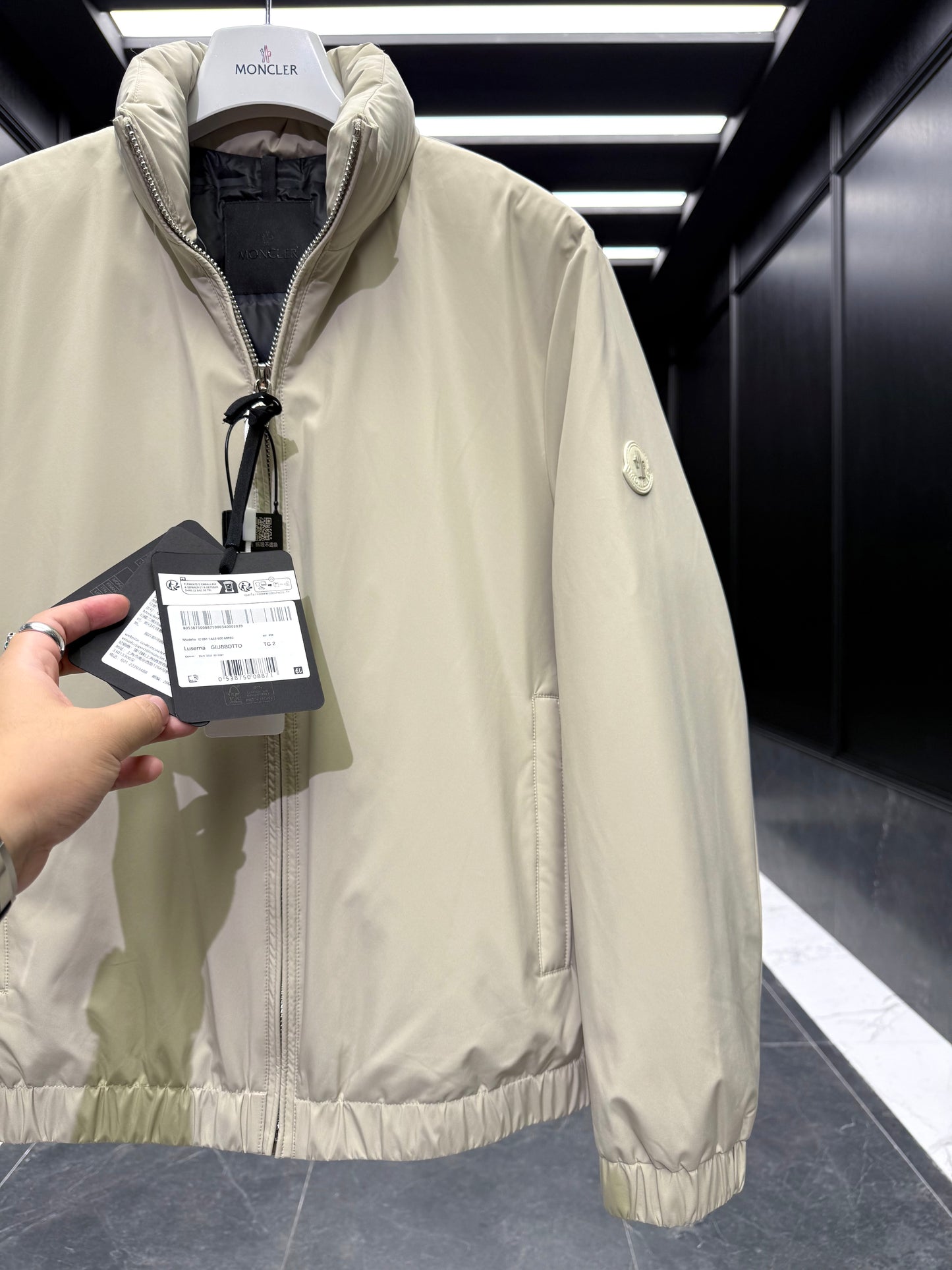 MONC LUSERNA JACKET