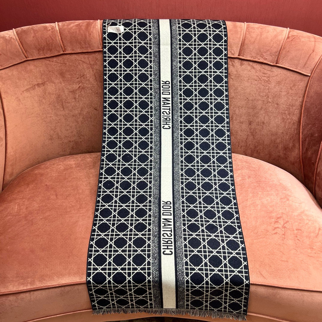 CD SCARF