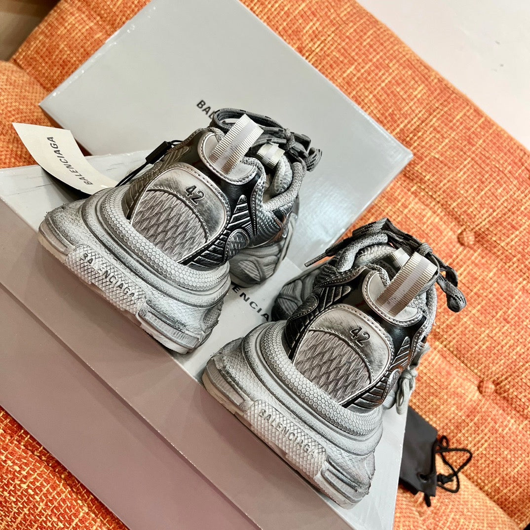 BAL 3XL TRAINERS