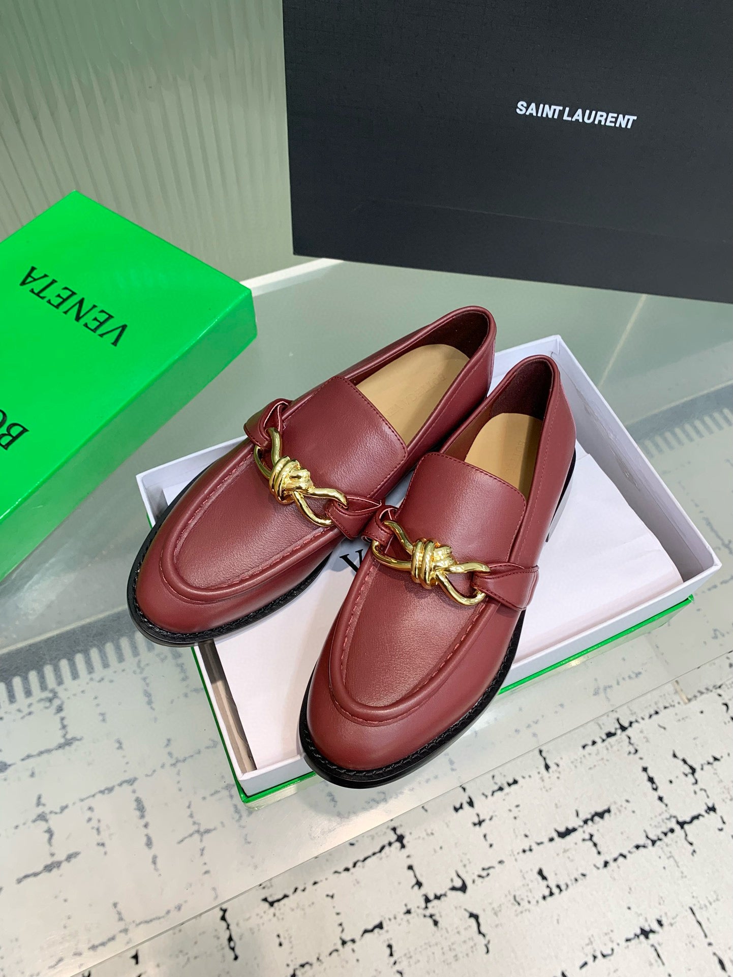 BOTT LOAFERS
