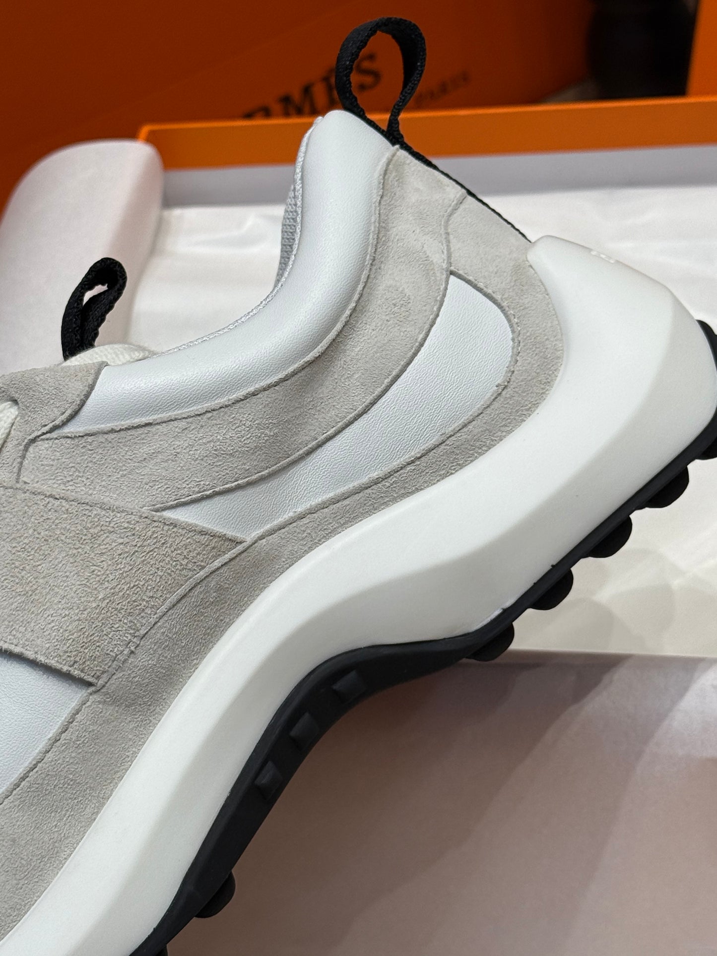 HERM LOOP SNEAKER