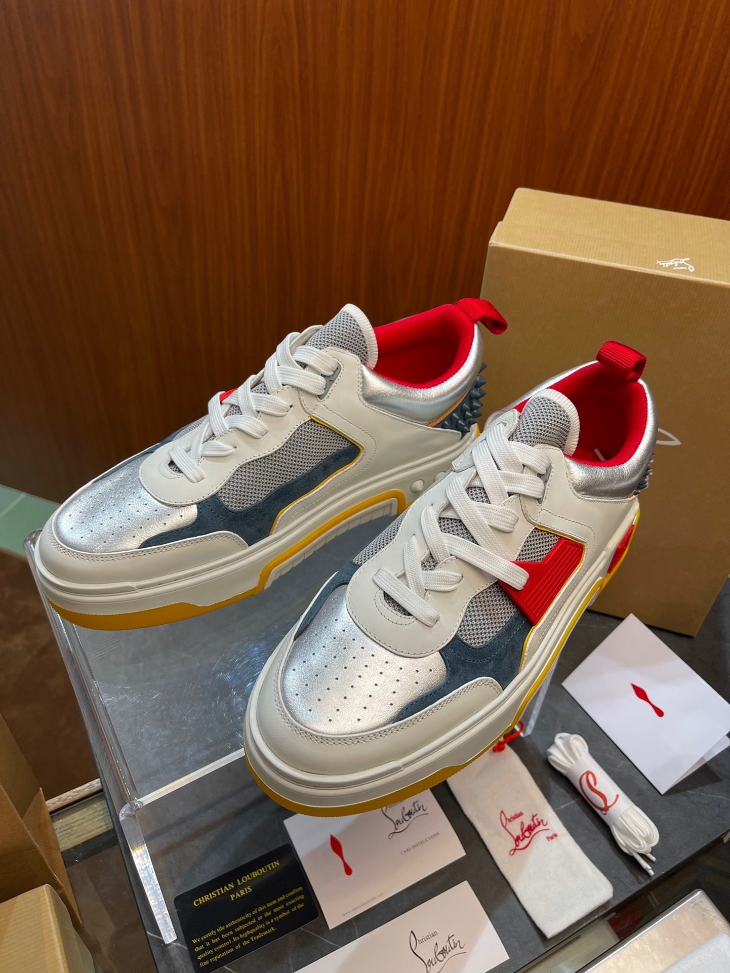 CL TRAINERS
