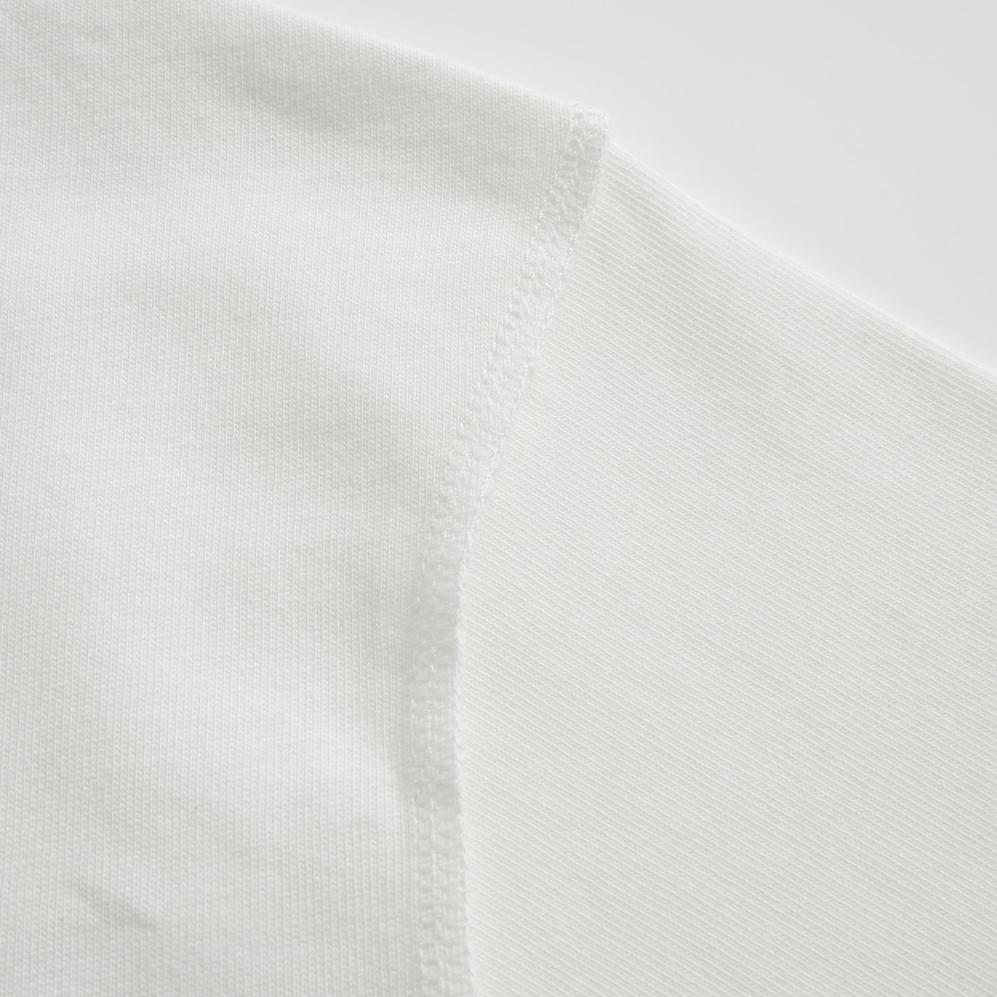 LOU T-SHIRT