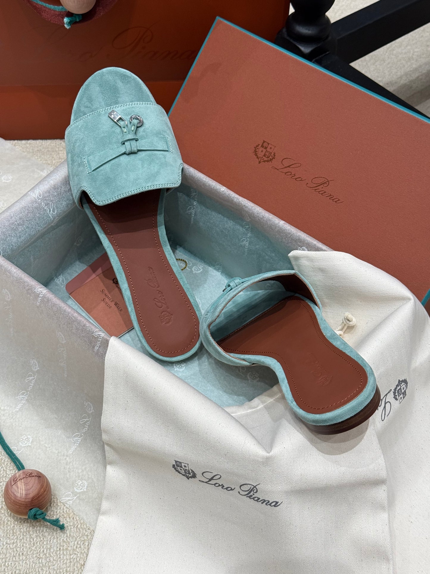 LORO P SUMMER CHARM SLIPPER