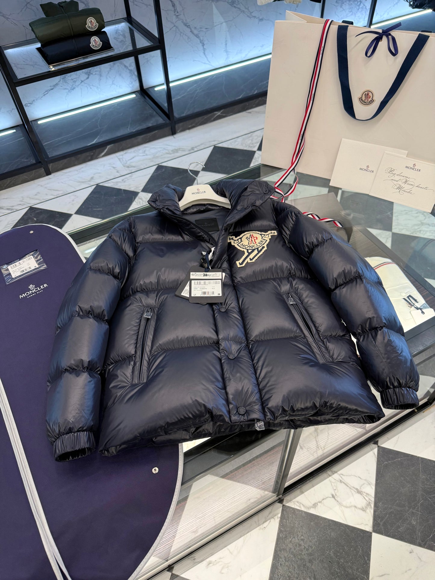 MONC LESTE JACKET