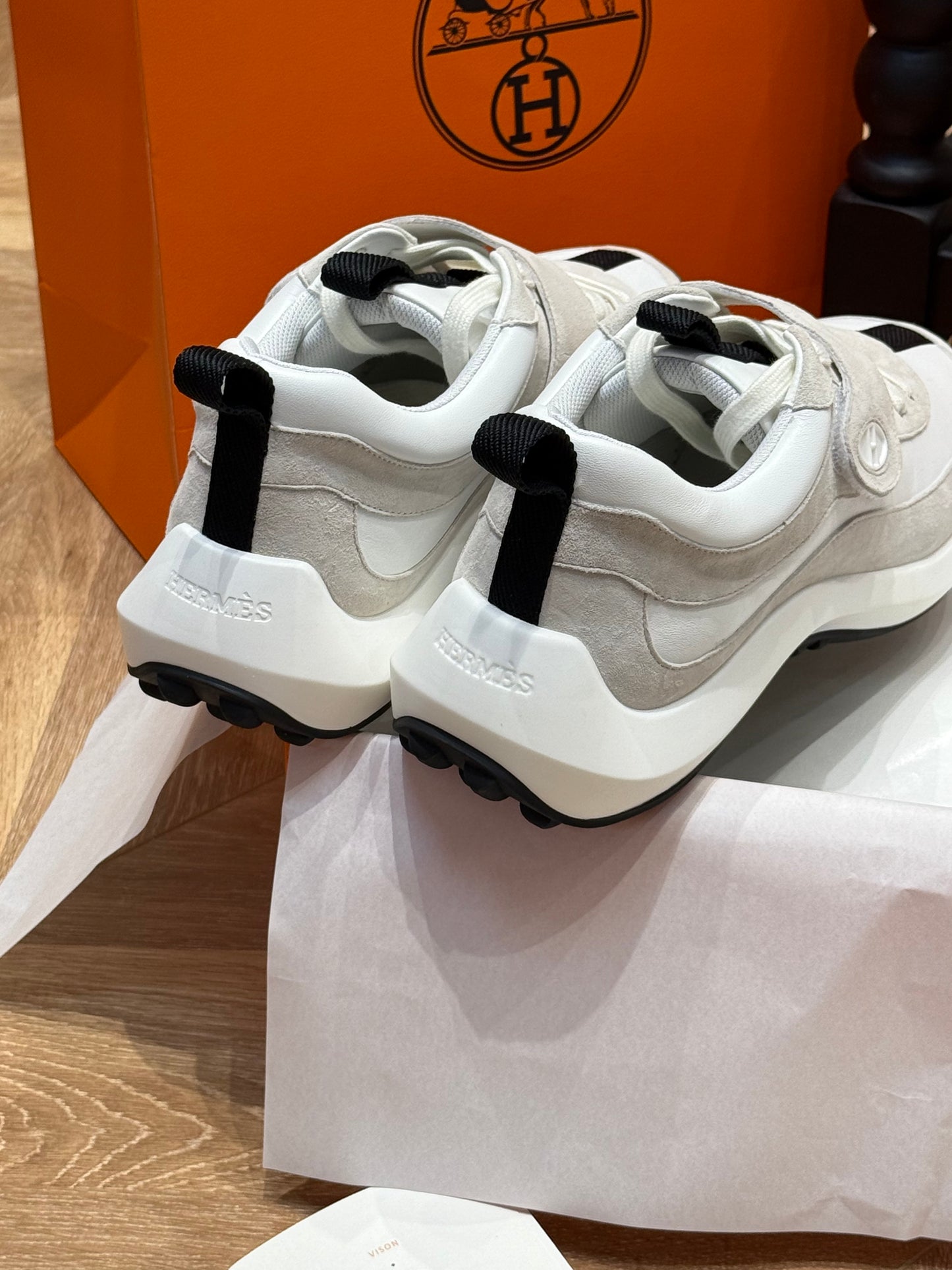 HERM LOOP SNEAKER