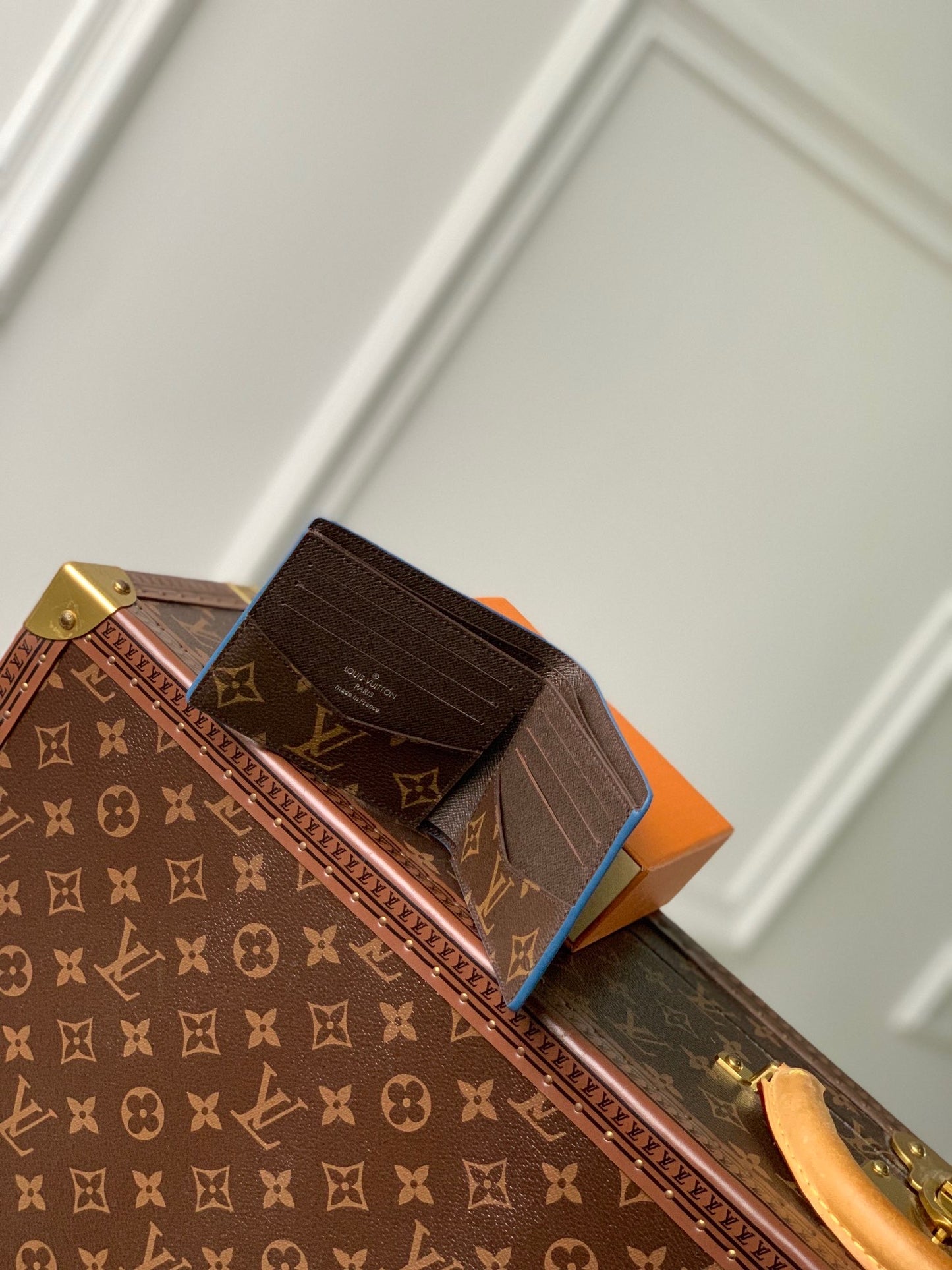 LOU WALLET