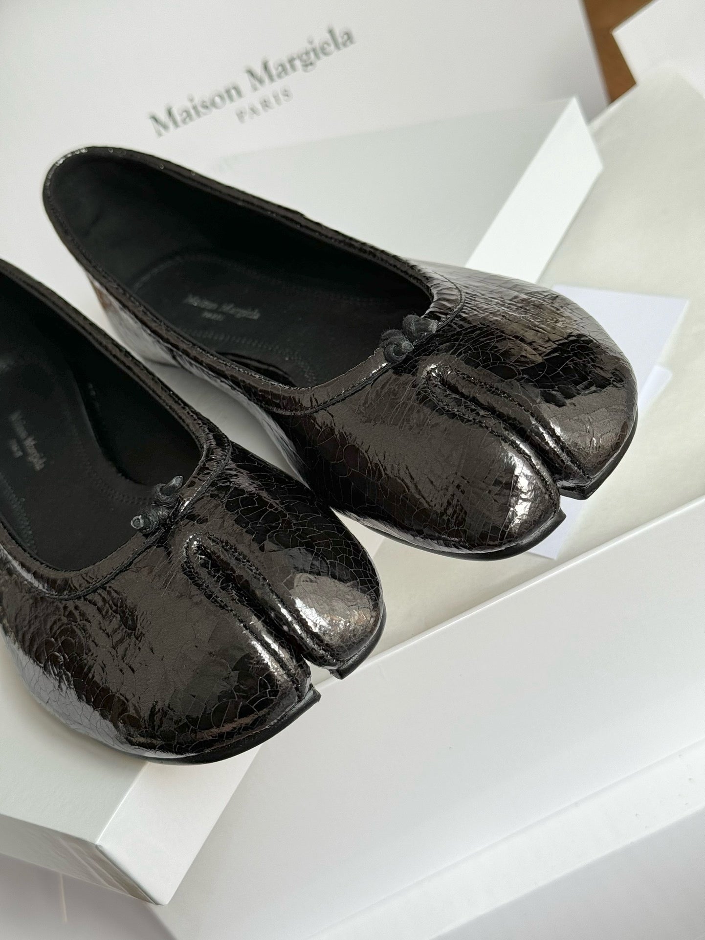 MAISON M TABI BALLET FLATS