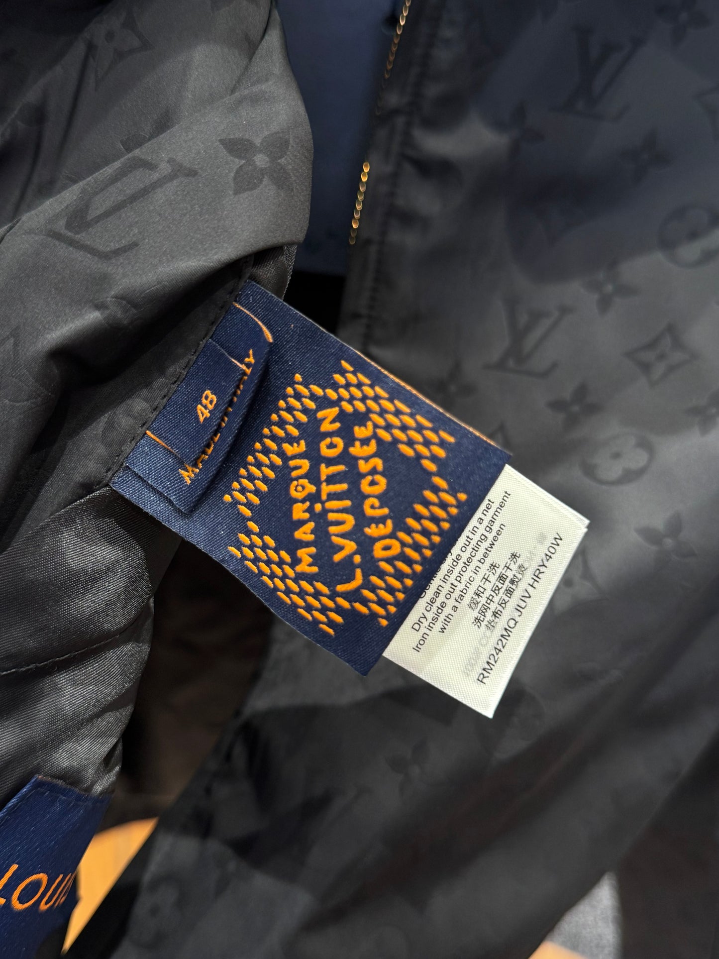 LOU JACKET
