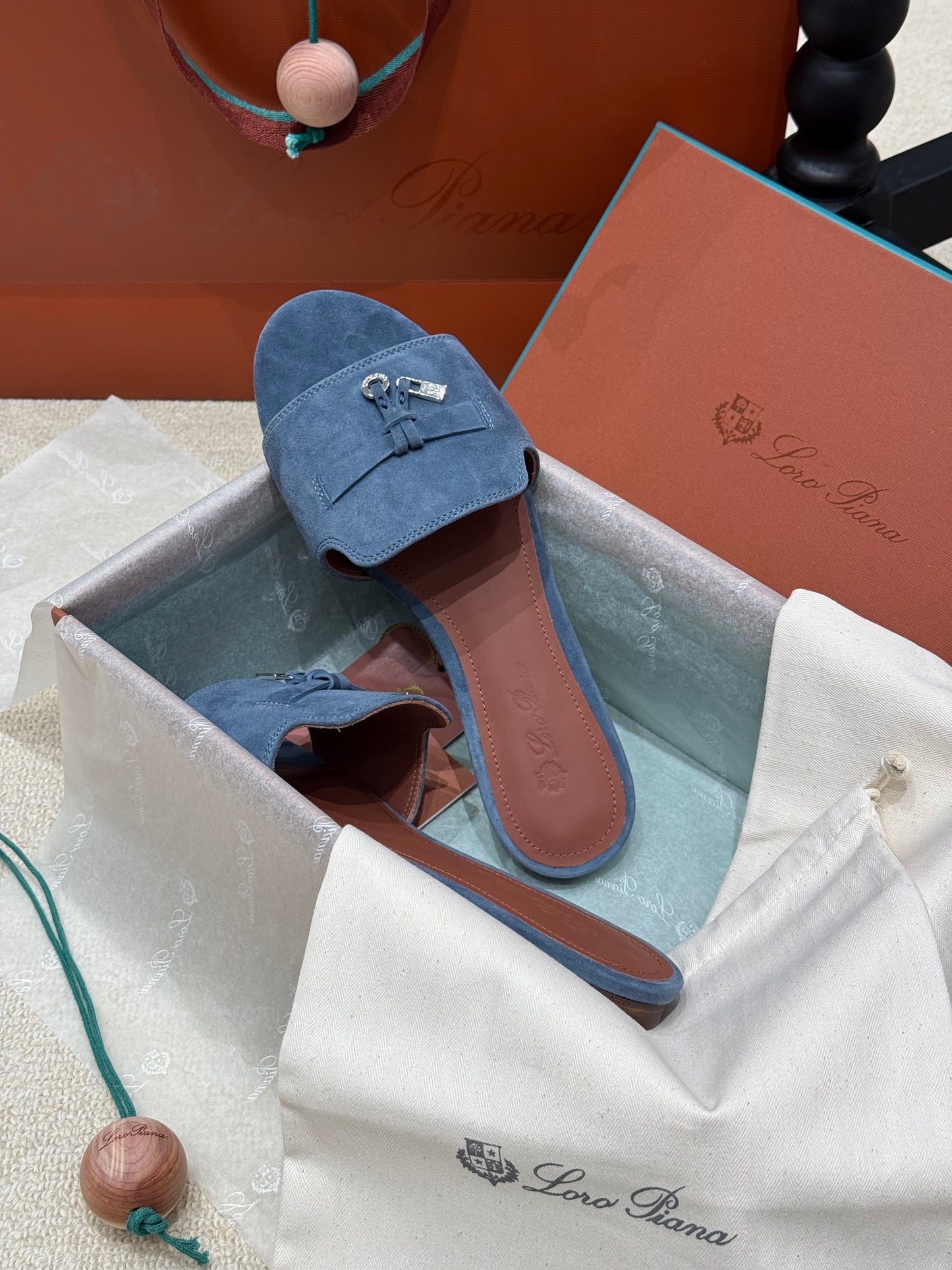 LORO P SUMMER CHARM SLIPPER