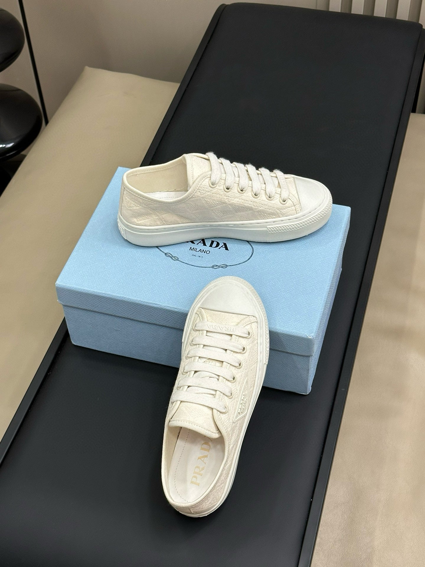PD SNEAKERS