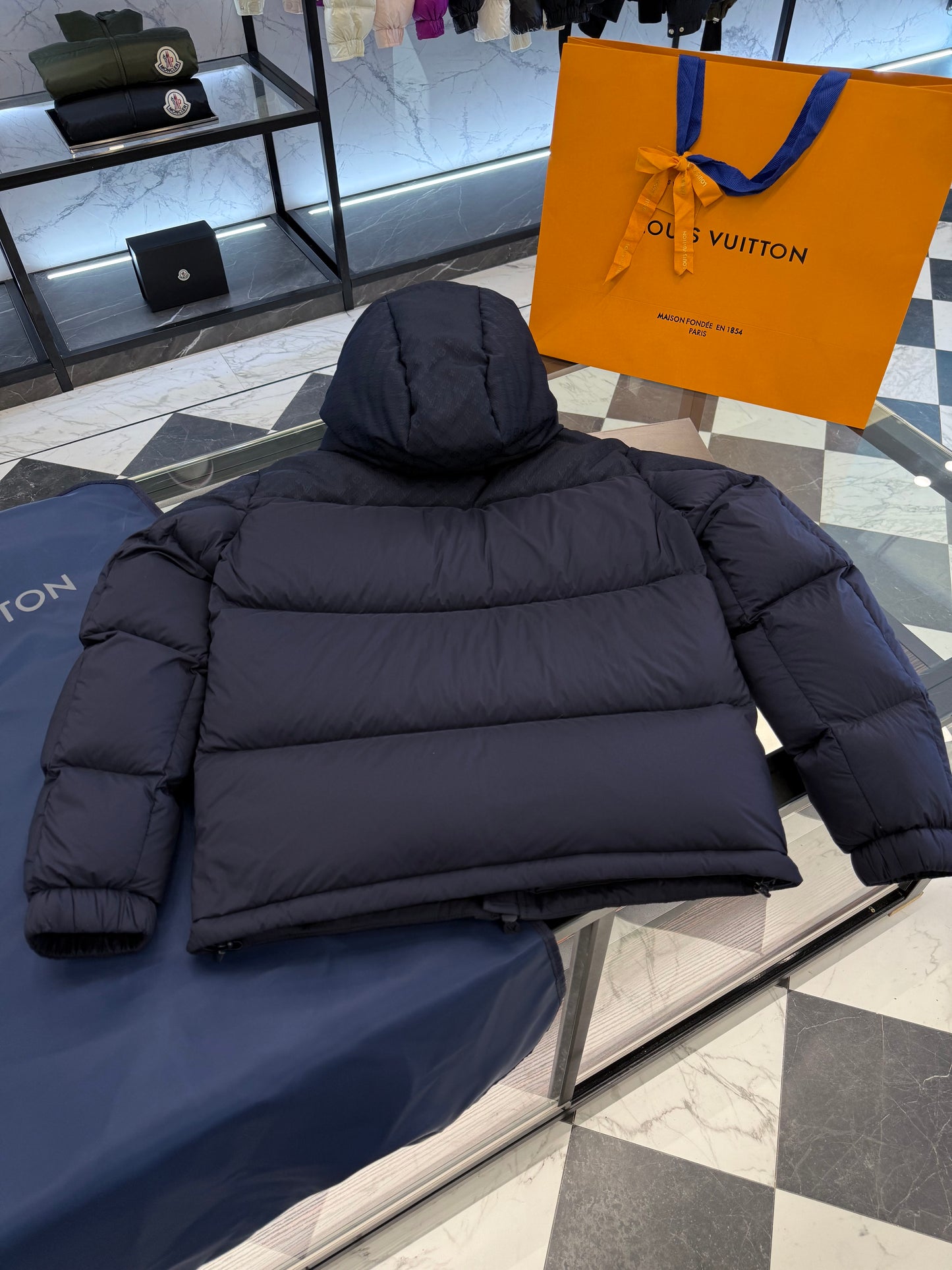 LOU PUFFER JACKET