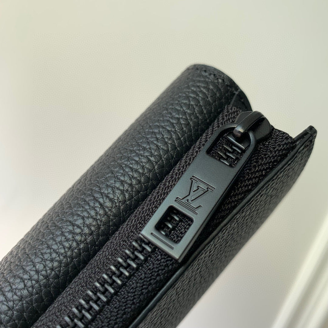 LOU PILOT WALLET