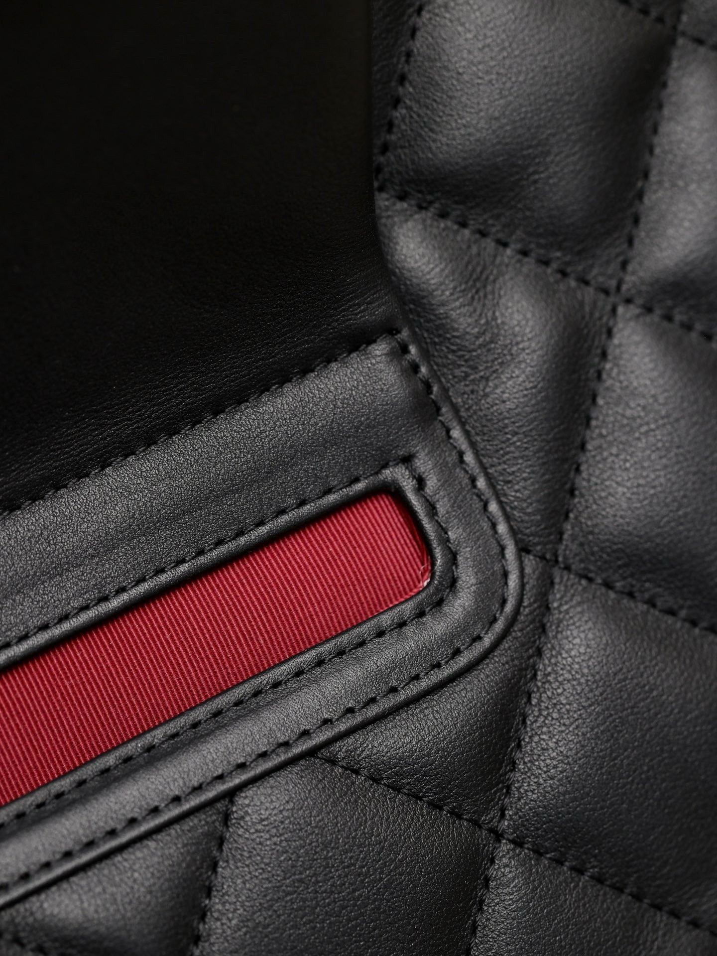 CC 23B MAXI HOBO BAG
