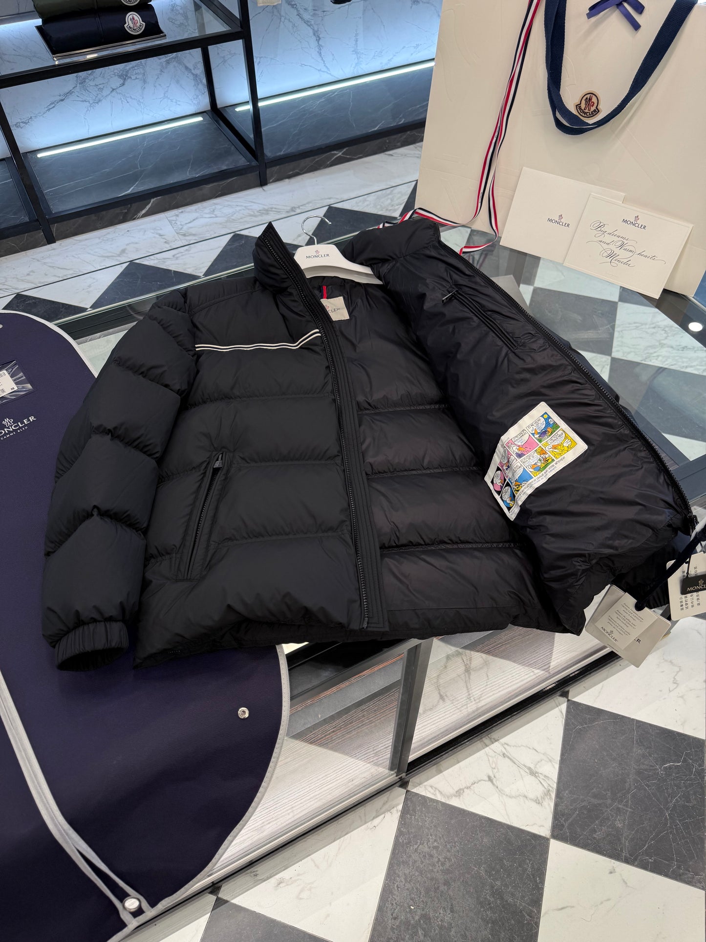 MONC BOUVAQUE JACKET
