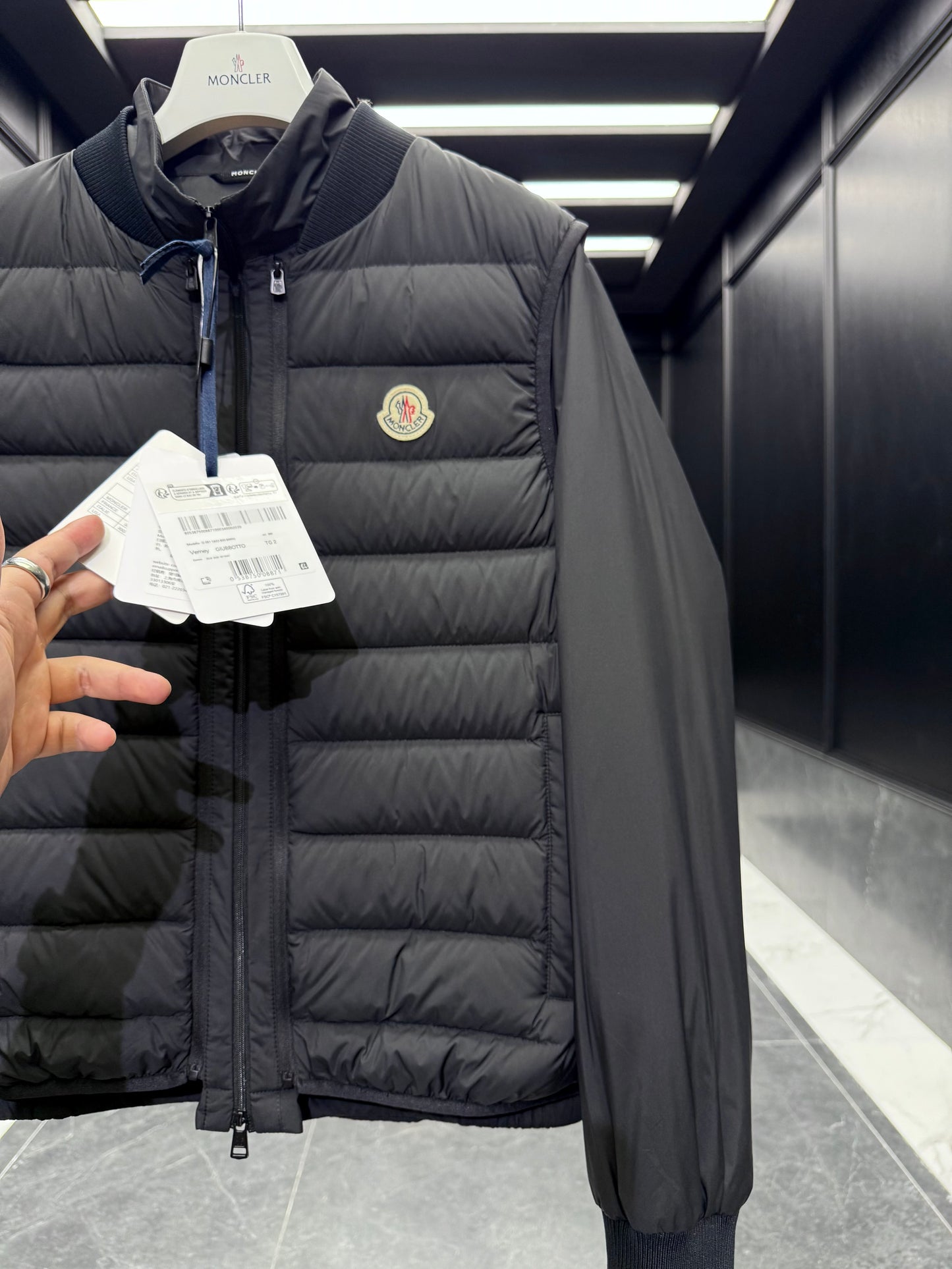 MONC VERNEY JACKET