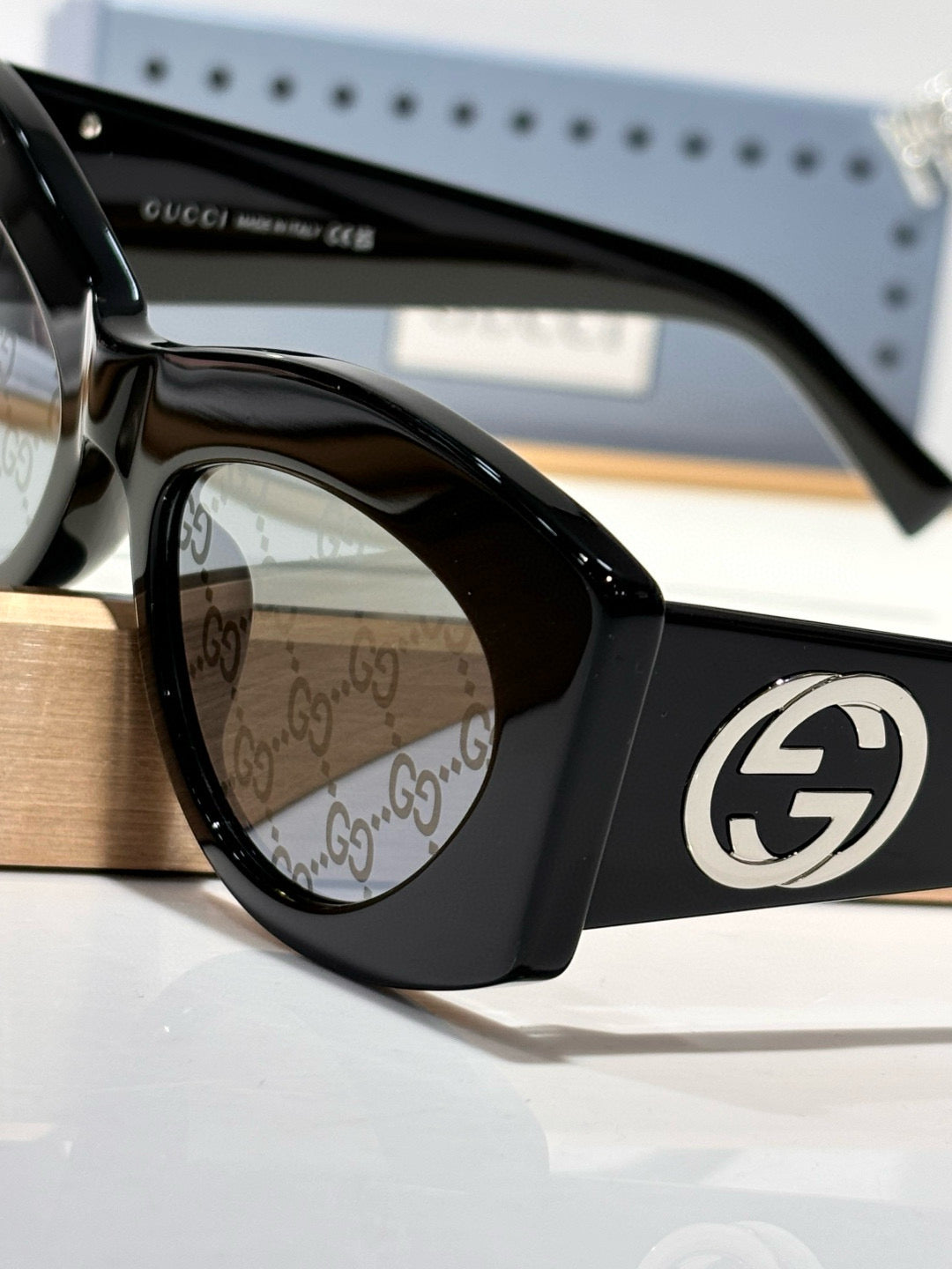 GG SUNGLASSES