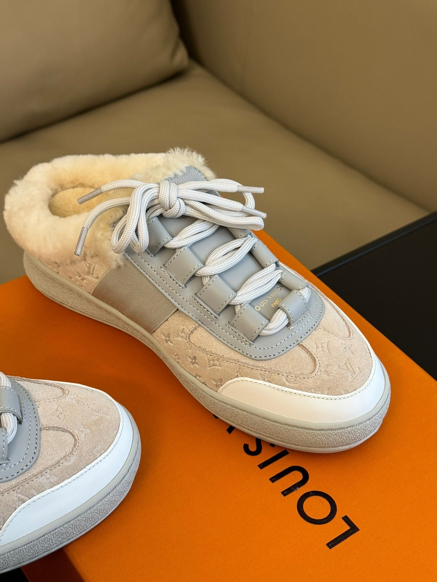 LOU OPEN BACK SNEAKERS