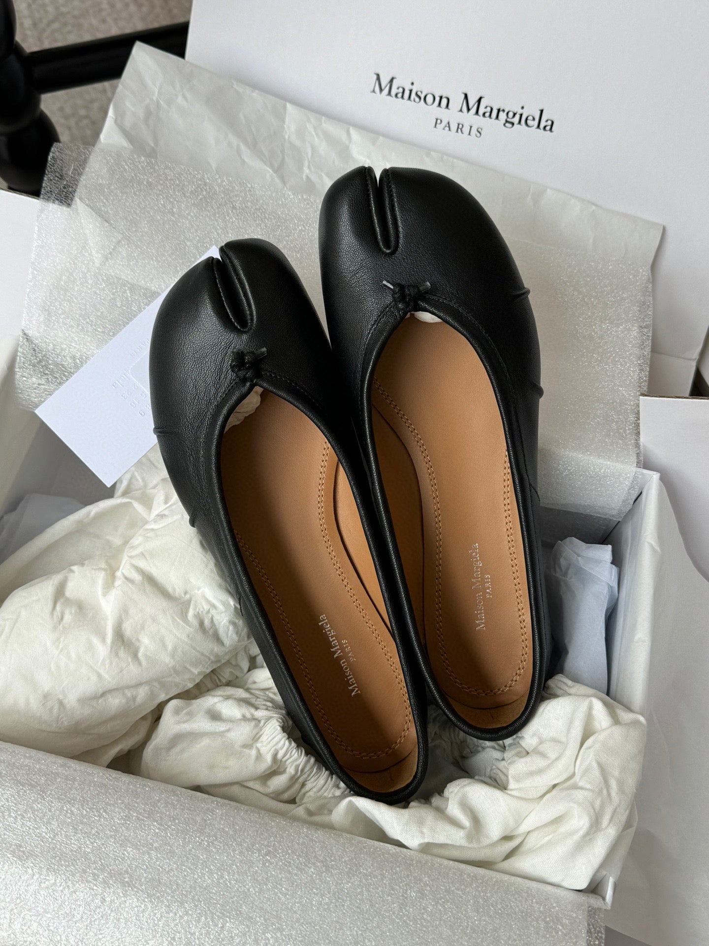 MAISON M TABI BALLET FLATS