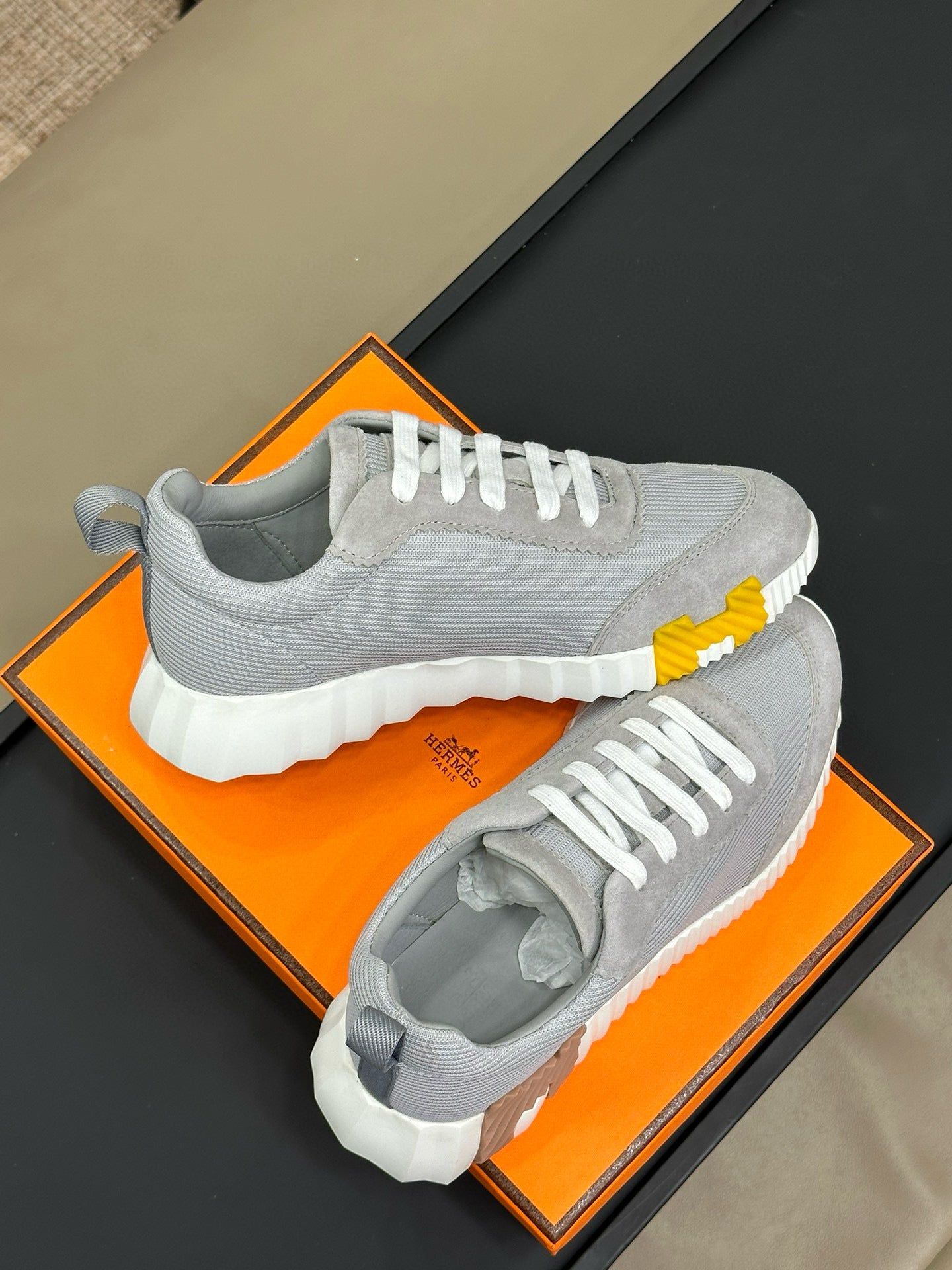 HERM BOUNCING SNEAKER