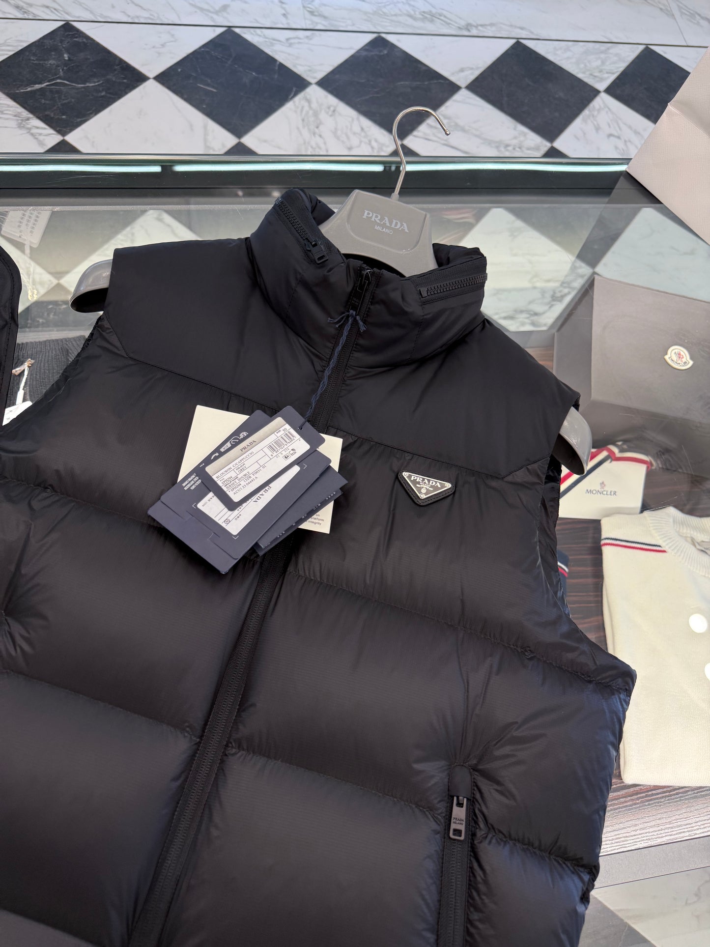 PD VEST