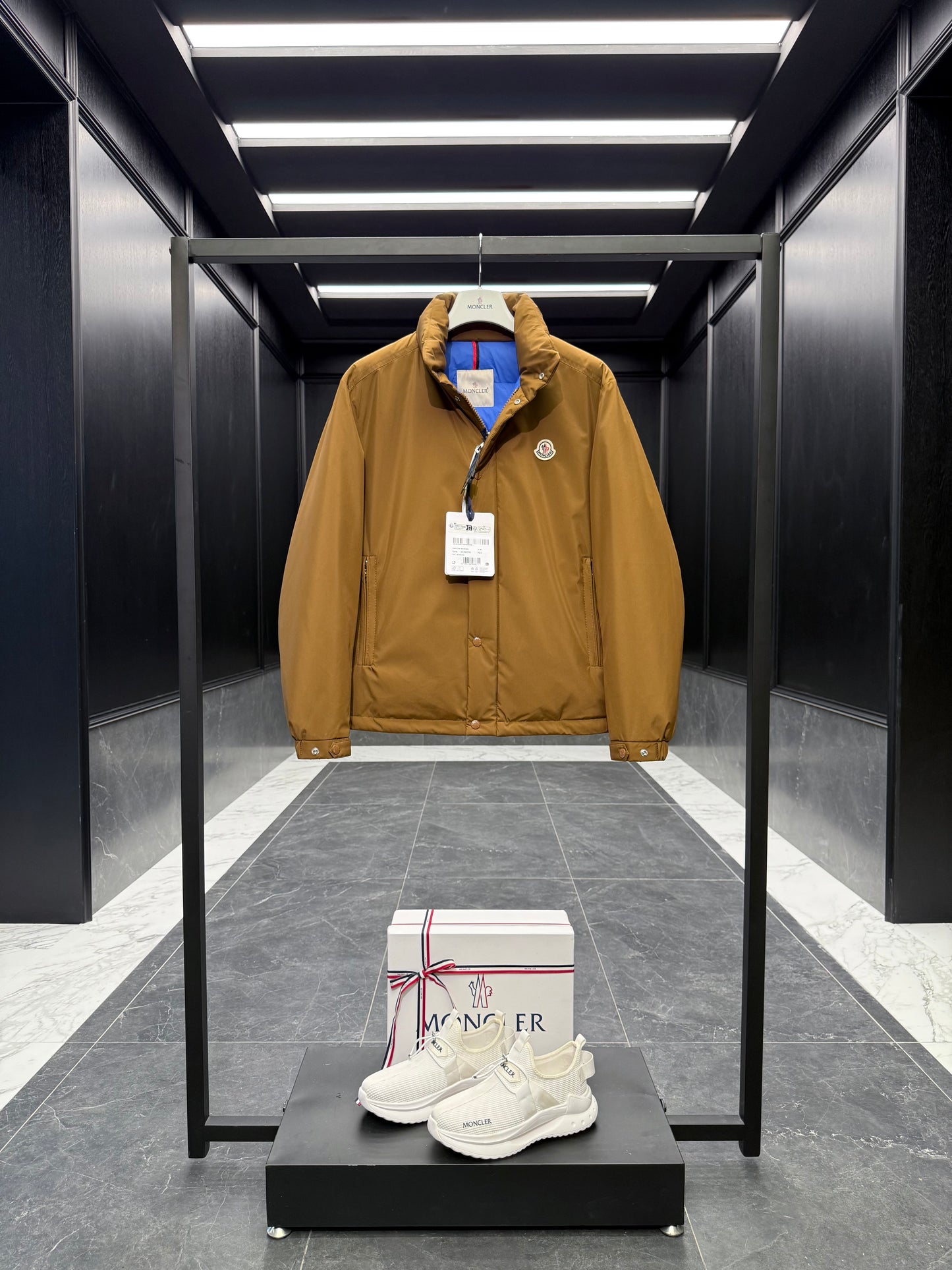 MONC EPINE JACKET