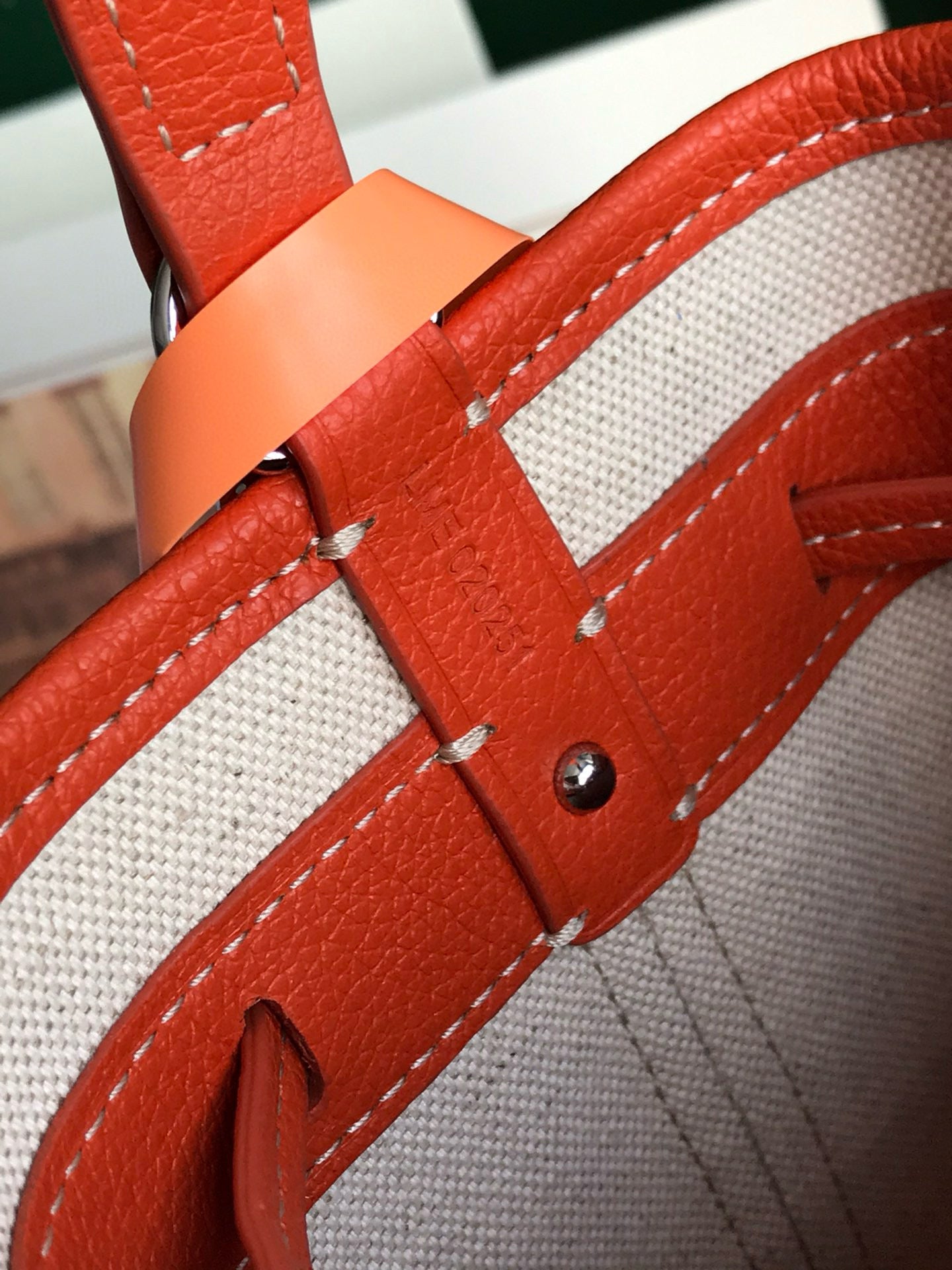 GOYA PETIT FLOT MINI BUCKET BAG